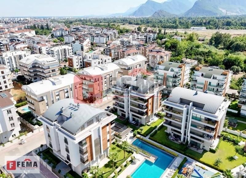 Uncalıda Modern Sitede Kiralık Sıfır Lux 3+1 - For Rent