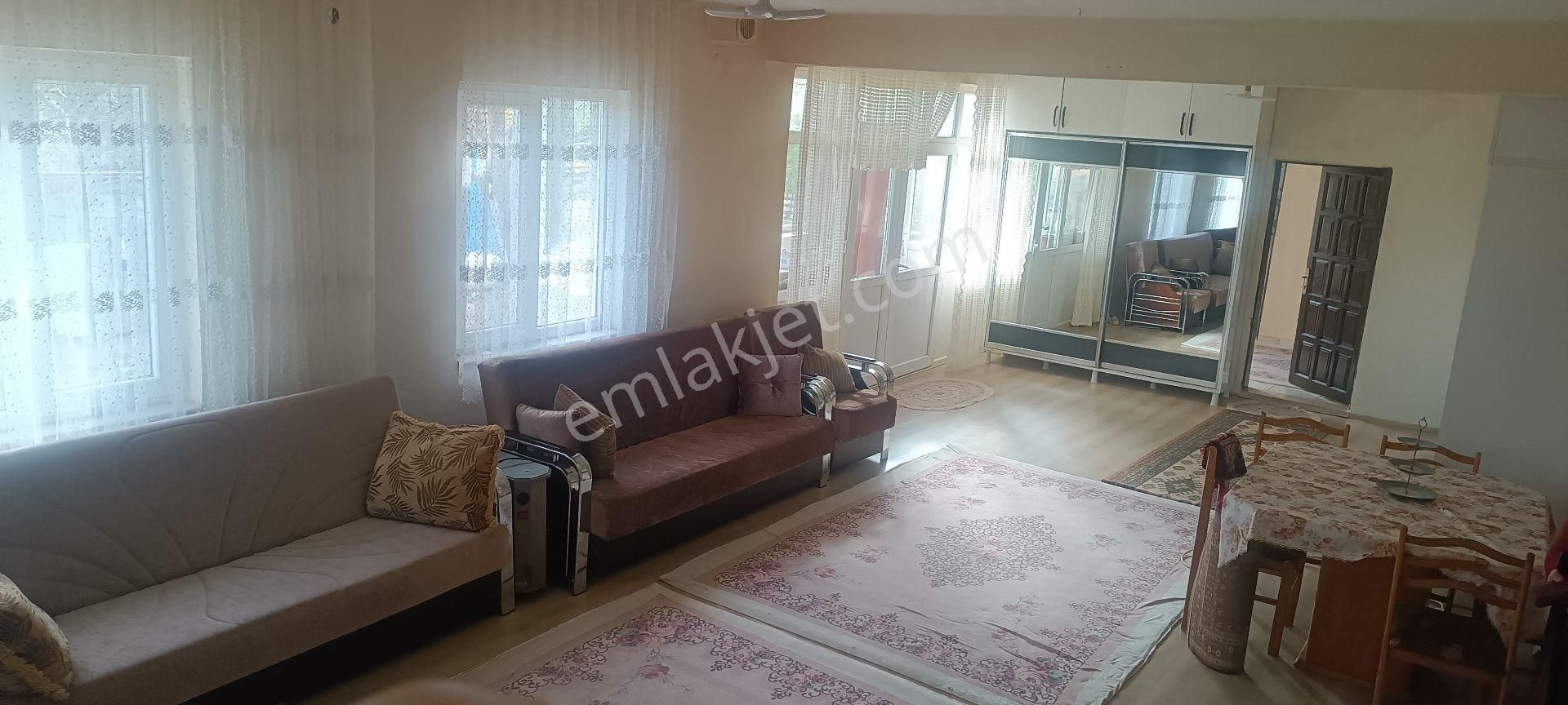 Himmetdede Köy İçinde Satılık İki Adet Ev Ve Arsası - Görsel 24