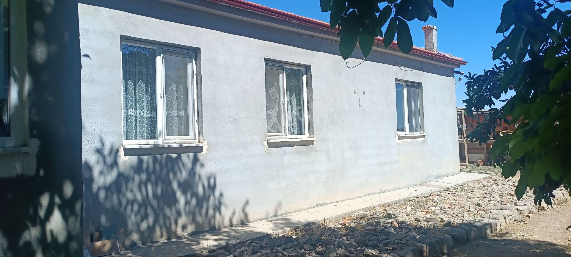 Himmetdede Köy İçinde Satılık İki Adet Ev Ve Arsası - Görsel 3