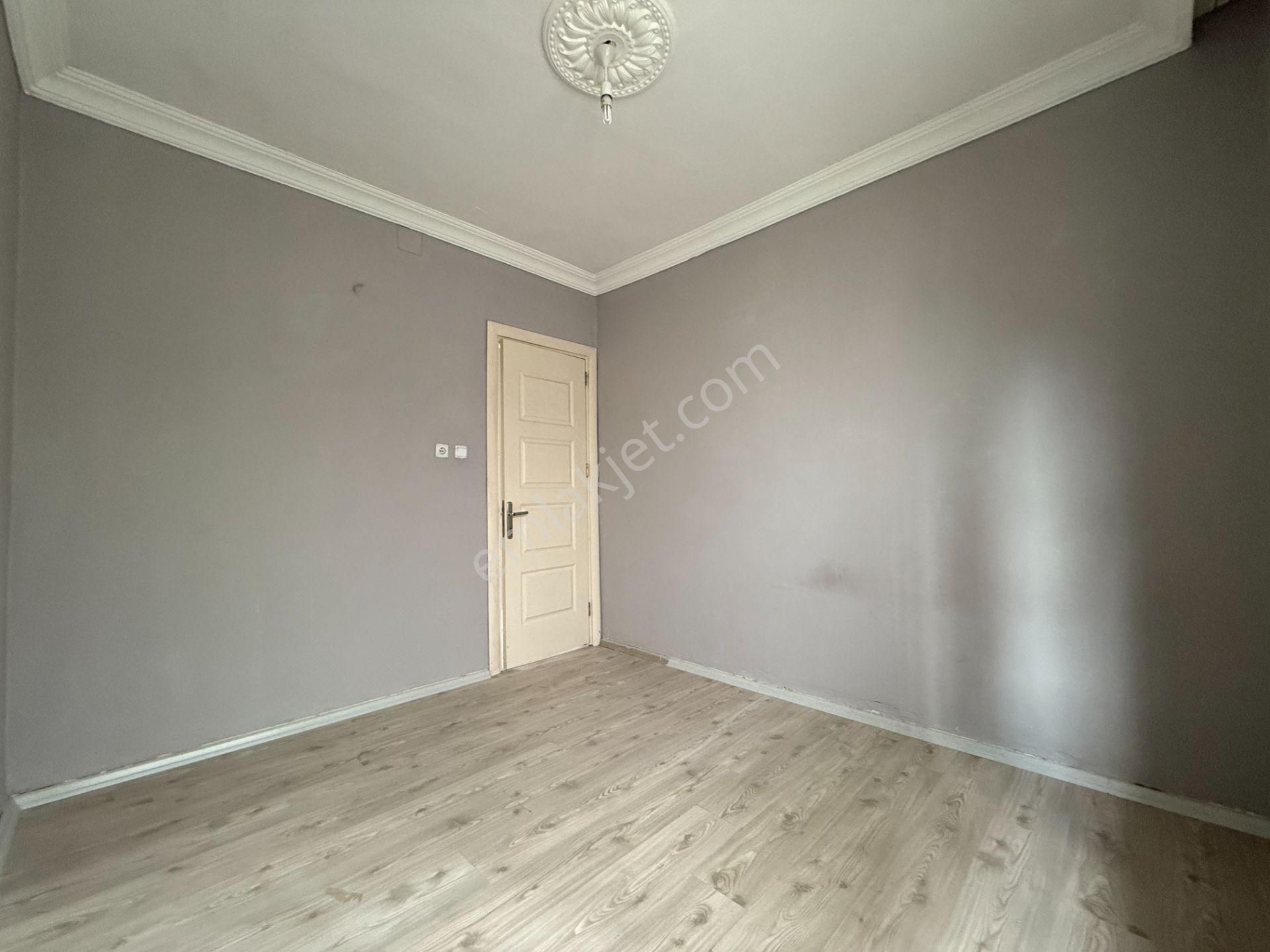 Yüreğir Seyhan Mh 2 Katlı 130 M2 Satılık Hasarsız Müstakil Ev - Görsel 12