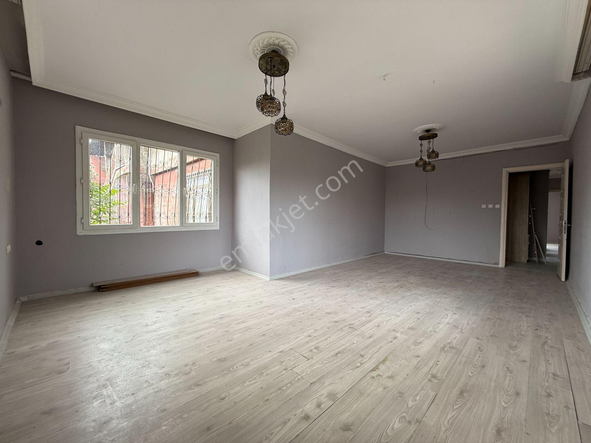 Yüreğir Seyhan Mh 2 Katlı 130 M2 Satılık Hasarsız Müstakil Ev - Görsel 6