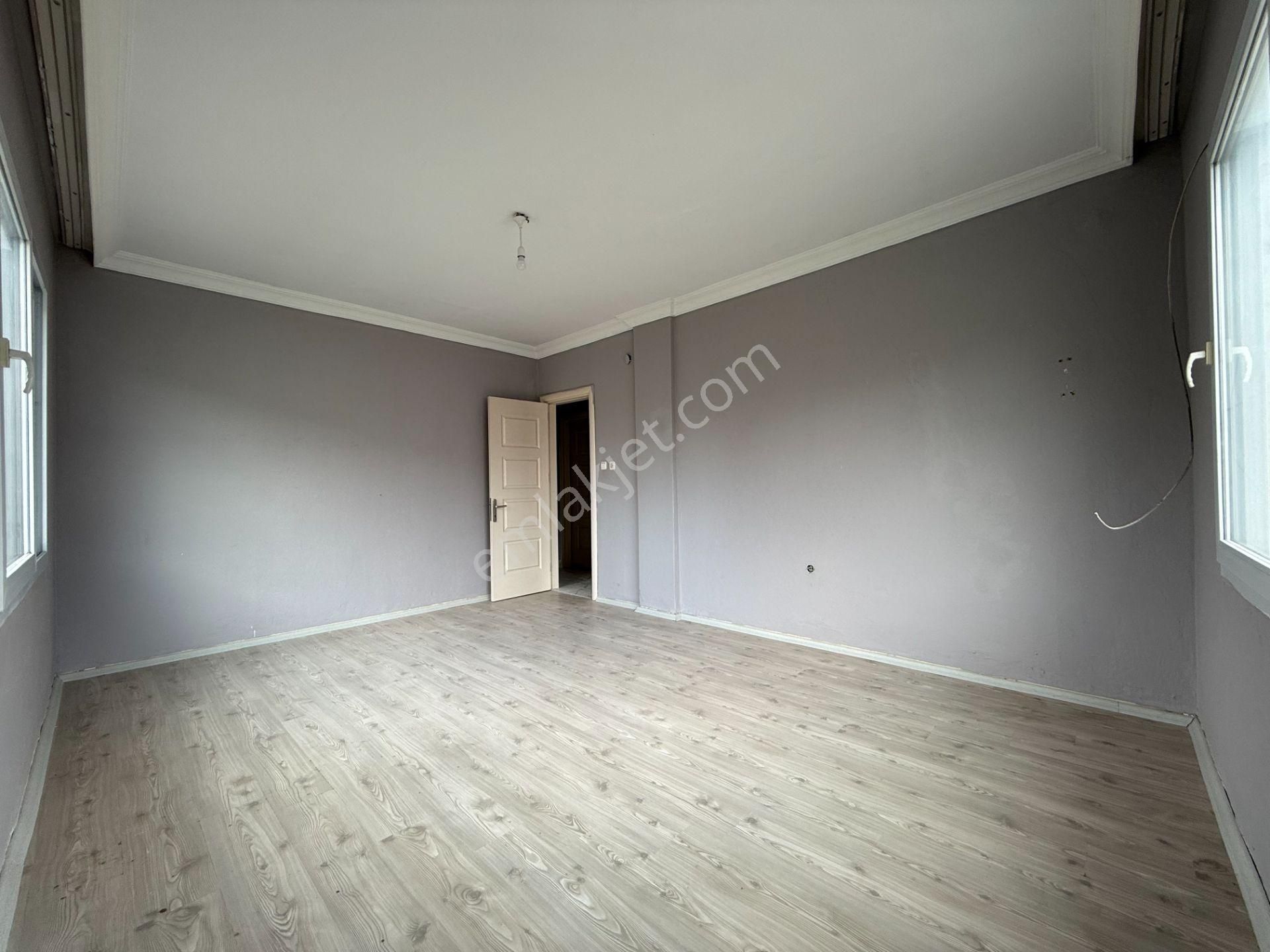 Yüreğir Seyhan Mh 2 Katlı 130 M2 Satılık Hasarsız Müstakil Ev - Görsel 16