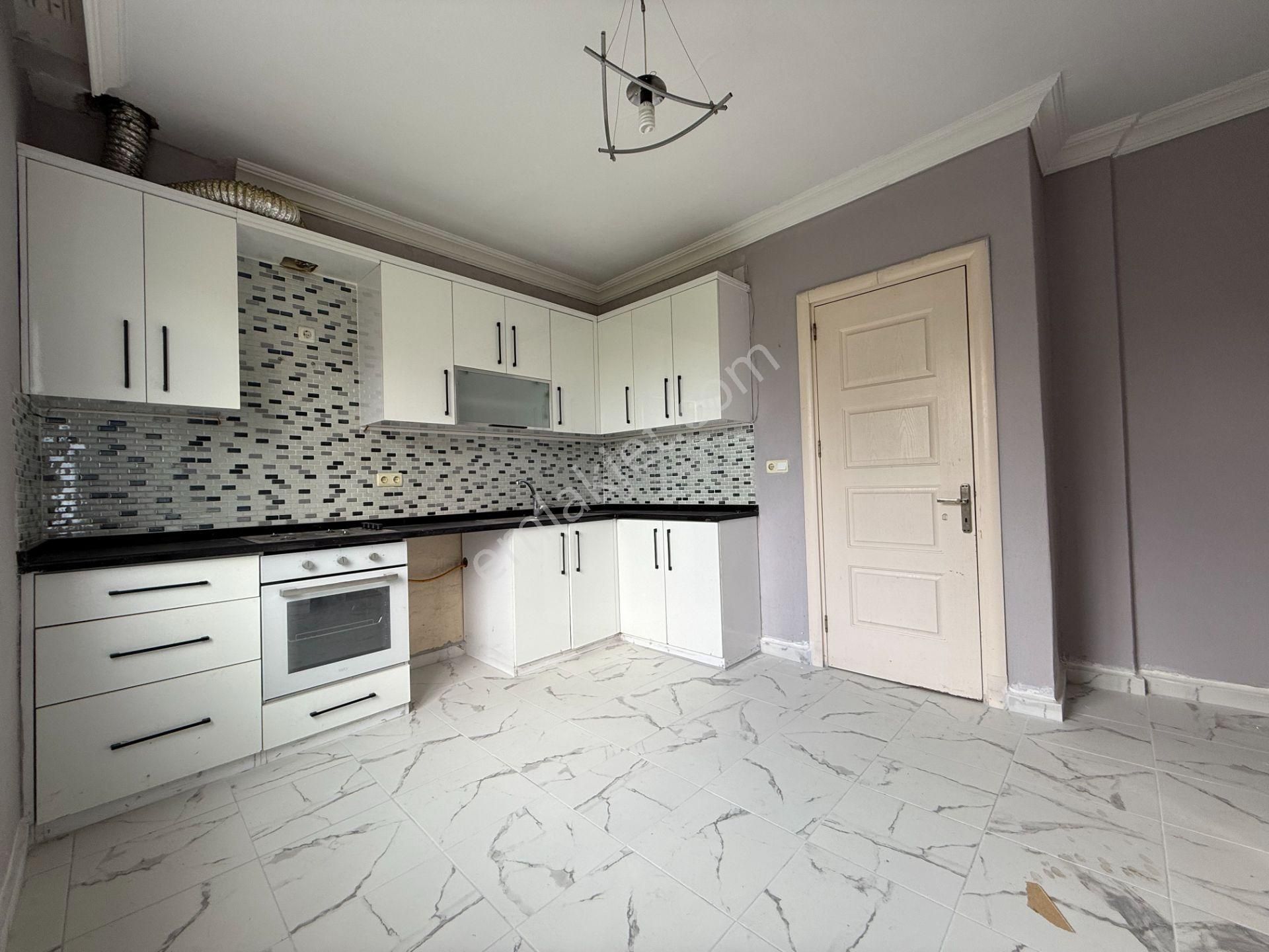 Yüreğir Seyhan Mh 2 Katlı 130 M2 Satılık Hasarsız Müstakil Ev - Görsel 3