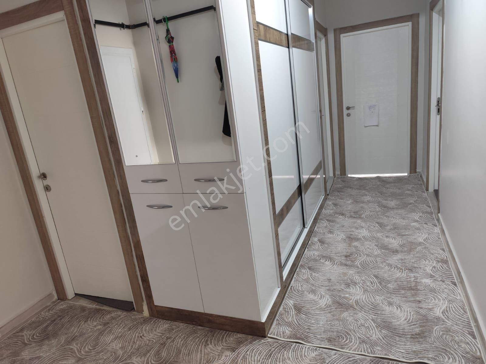 Ergani‘de Dicle Yolunda Yaşlı Bakım Evine Yakın İrem 1 Sitesinde Satılık 2 + 1 Daire