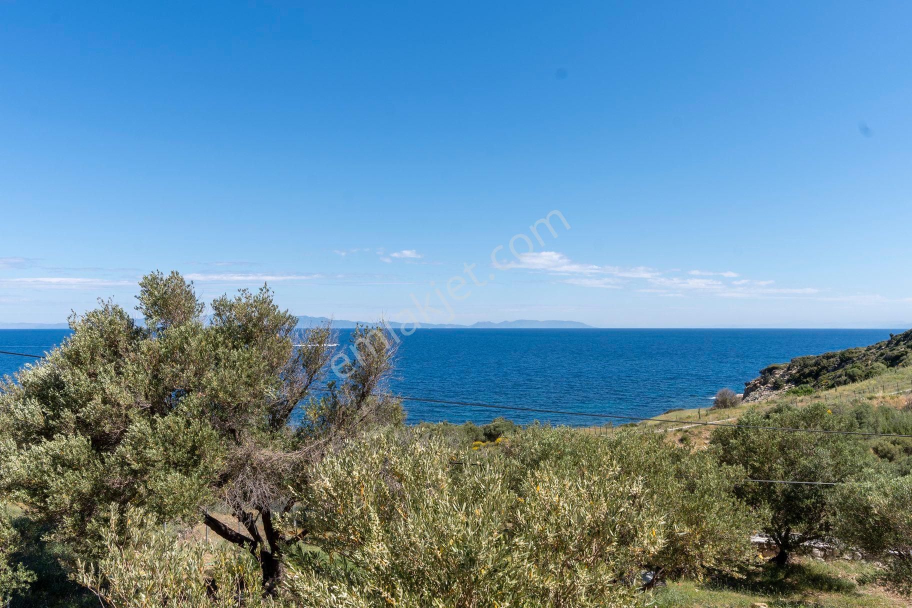 Karaburun Tepebozda Panoramik Manzaralı Tarla - Görsel 24