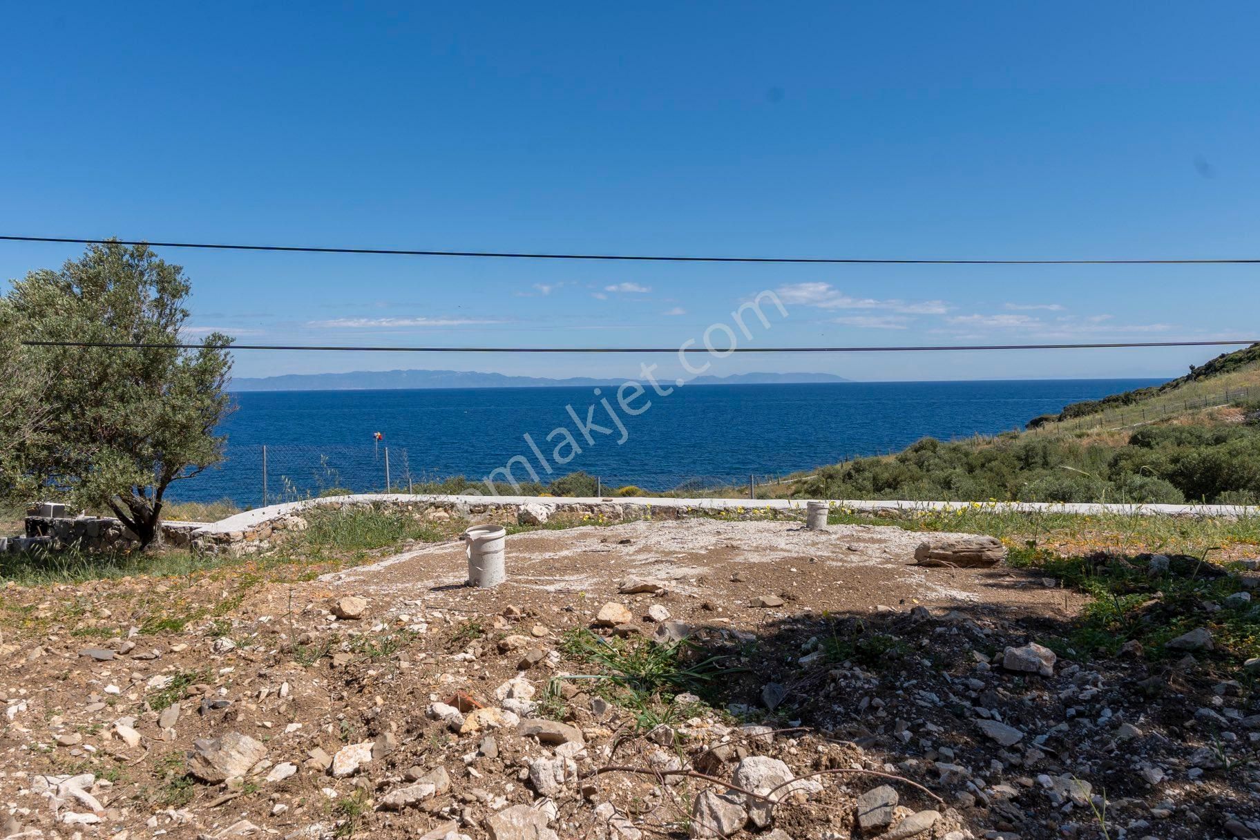 Karaburun Tepebozda Panoramik Manzaralı Tarla - Görsel 25