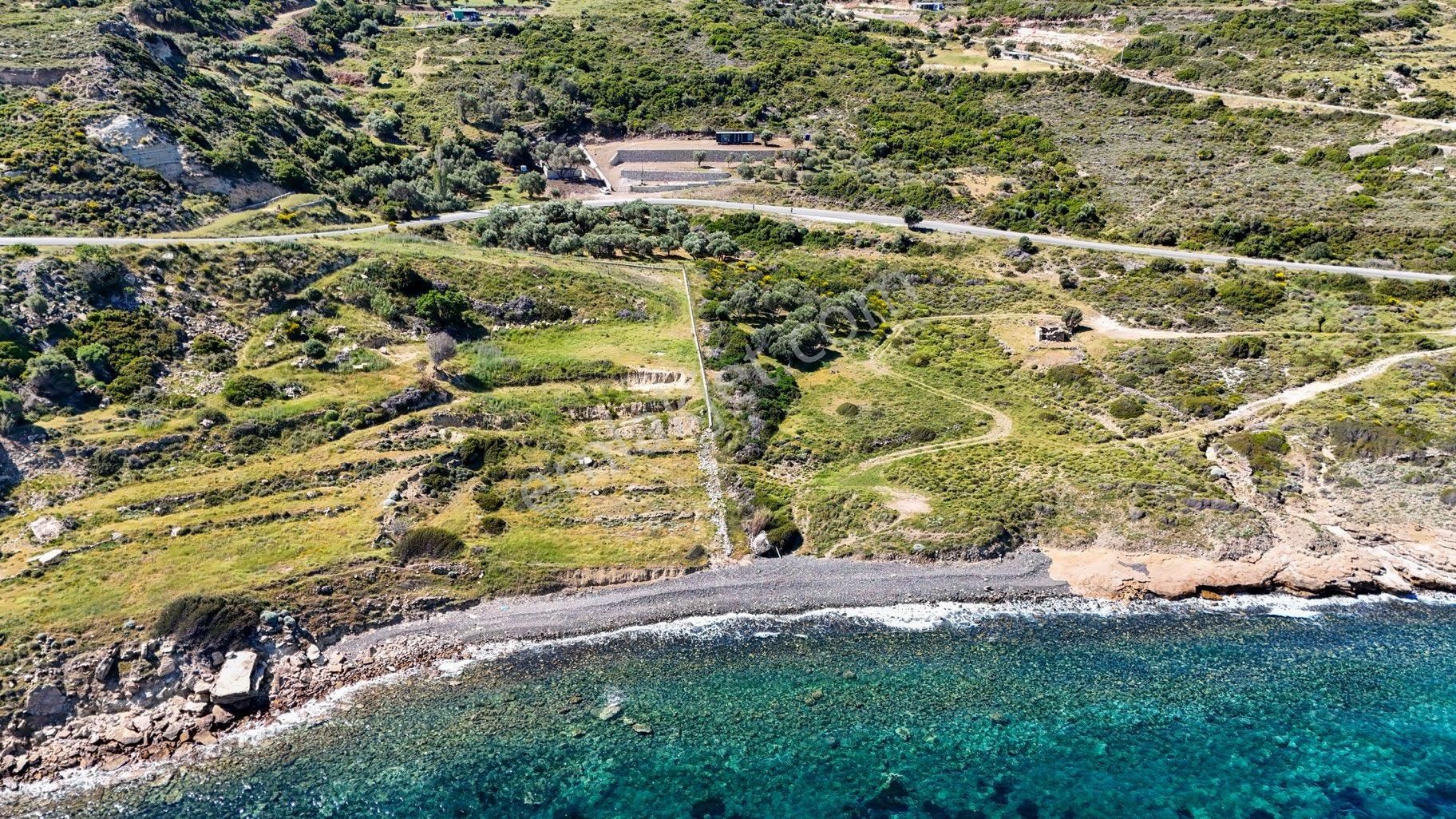 Karaburun Tepebozda Panoramik Manzaralı Tarla - Görsel 10