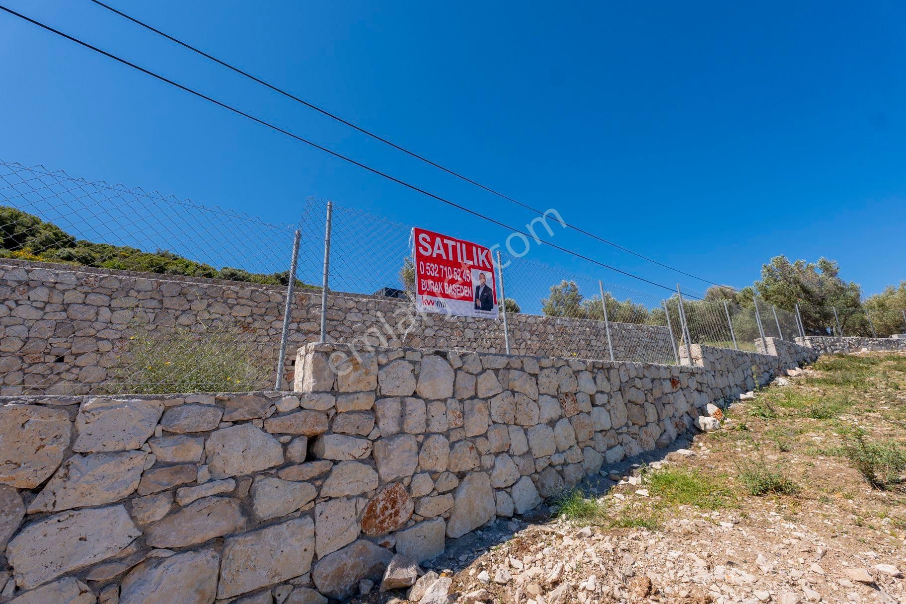 Karaburun Tepebozda Panoramik Manzaralı Tarla - Görsel 18