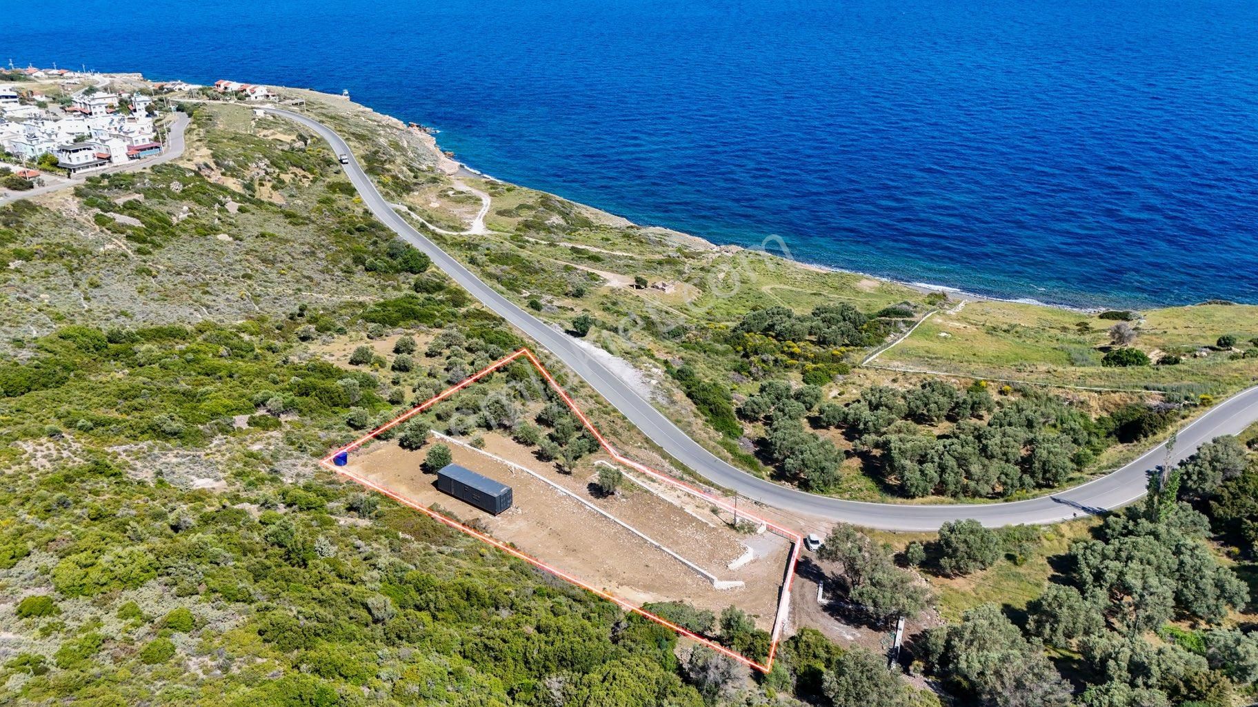 Karaburun Tepebozda Panoramik Manzaralı Tarla - Görsel 11