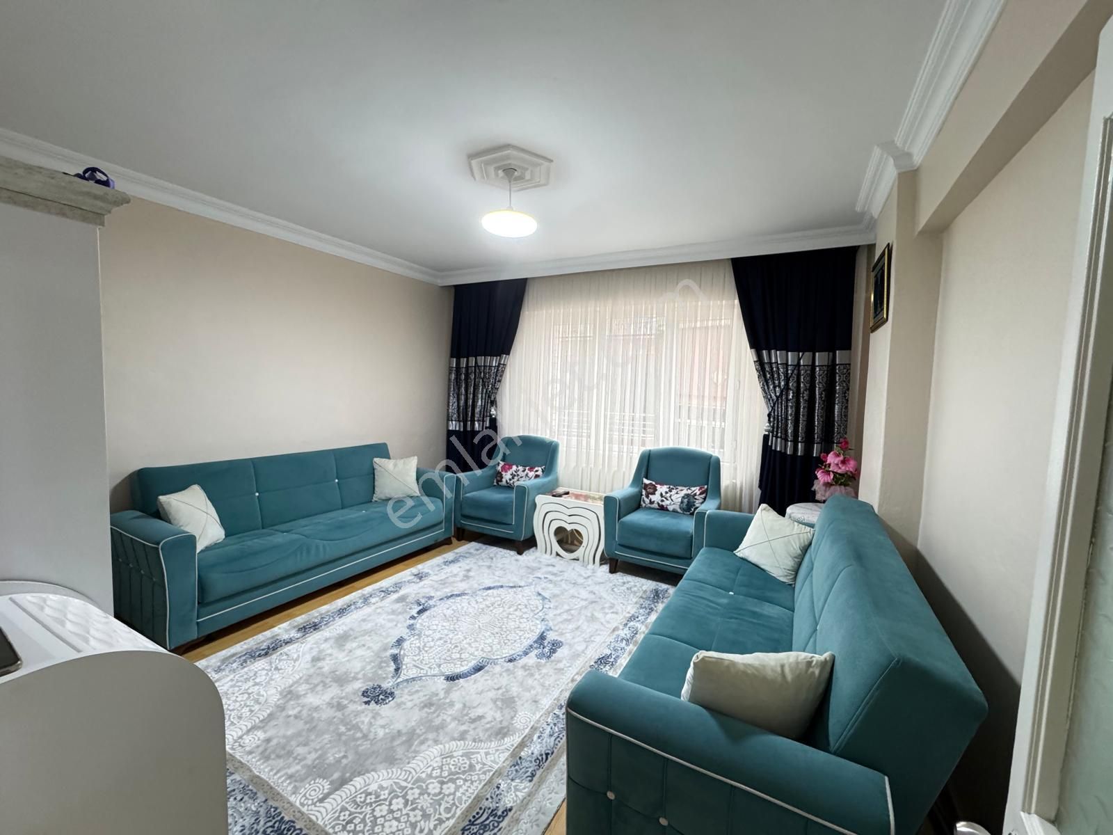 Üç Kardeşler'den S.çiftliği Mh 3+1 Süper Ara Kat 135m² Daire
