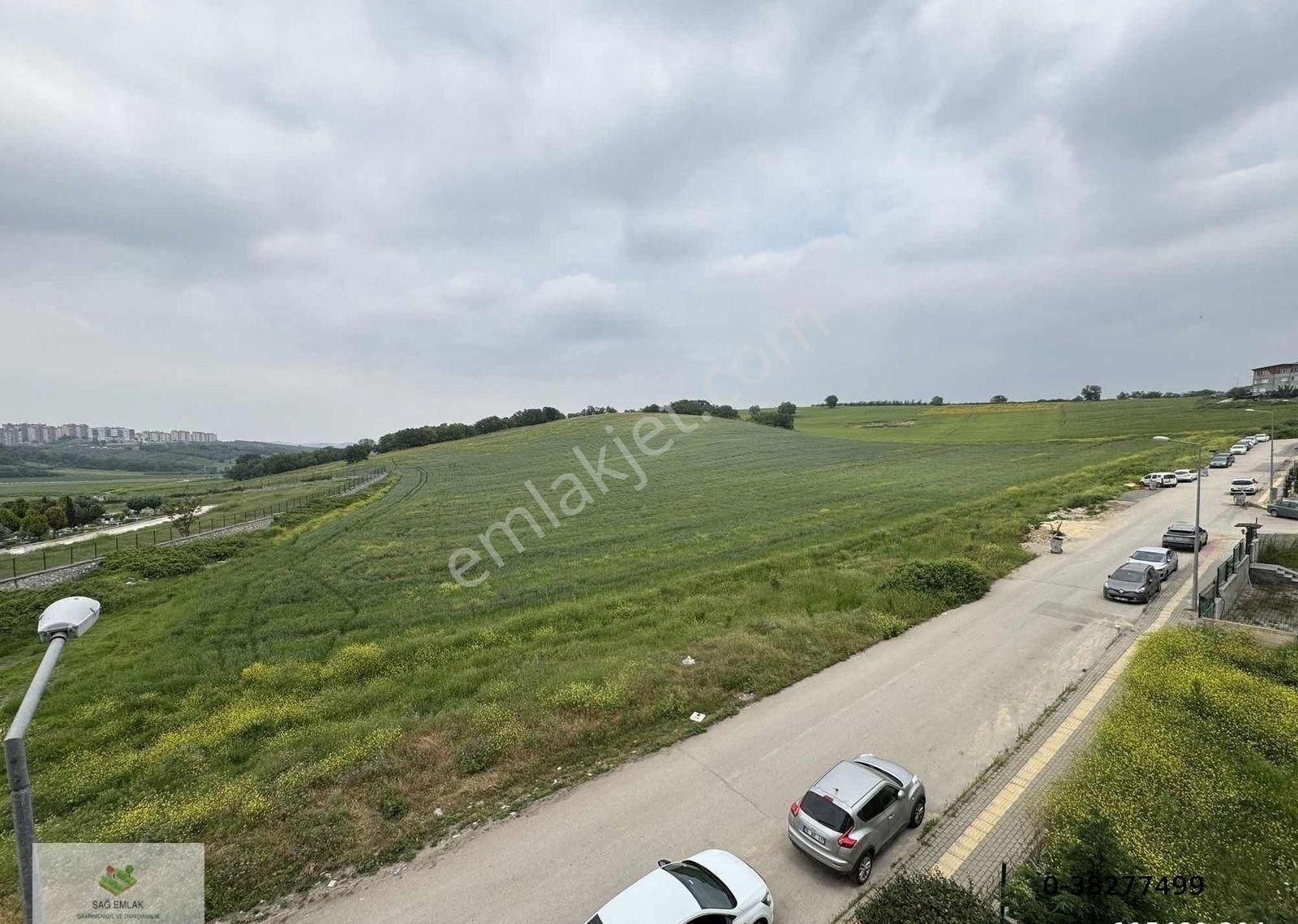 Yunuselinde Satılık Site İçi Ara Kat 2+1 Daire