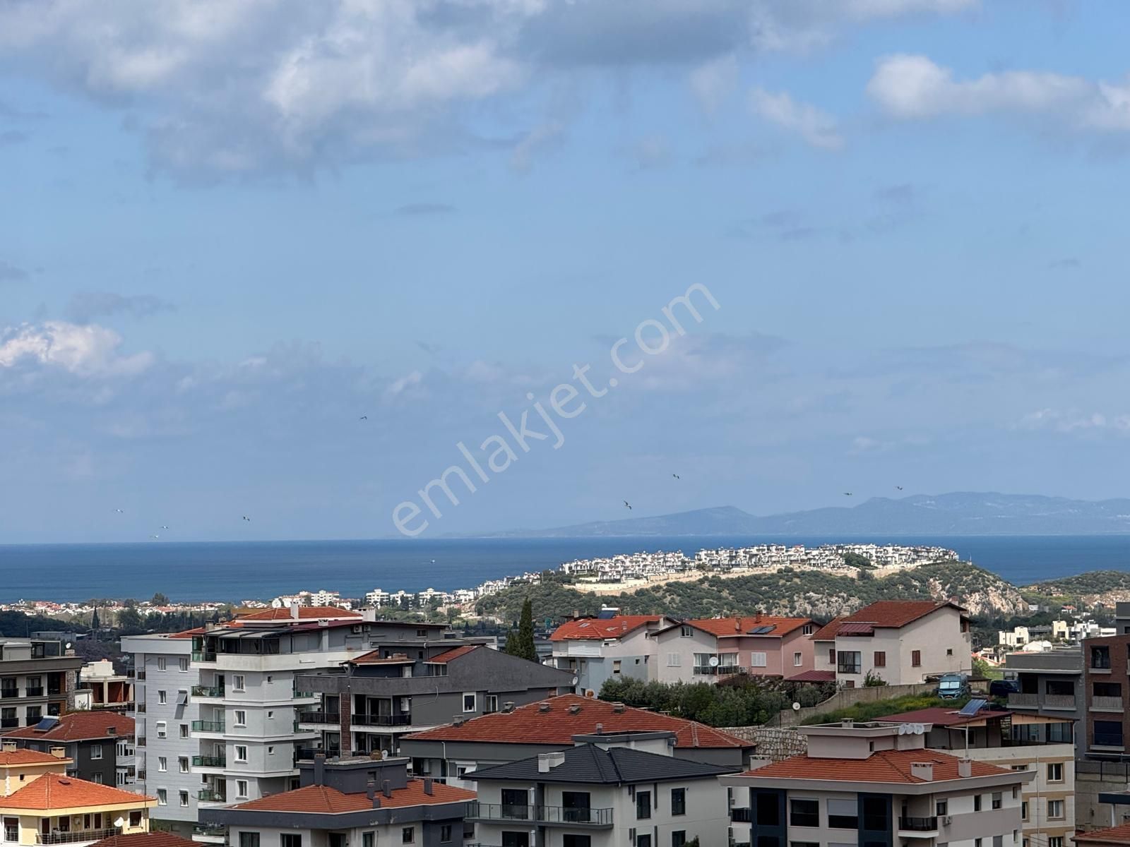 Güzelbahçe Yelki'de Kapalı Mutfak Satılık 2+1 Daire