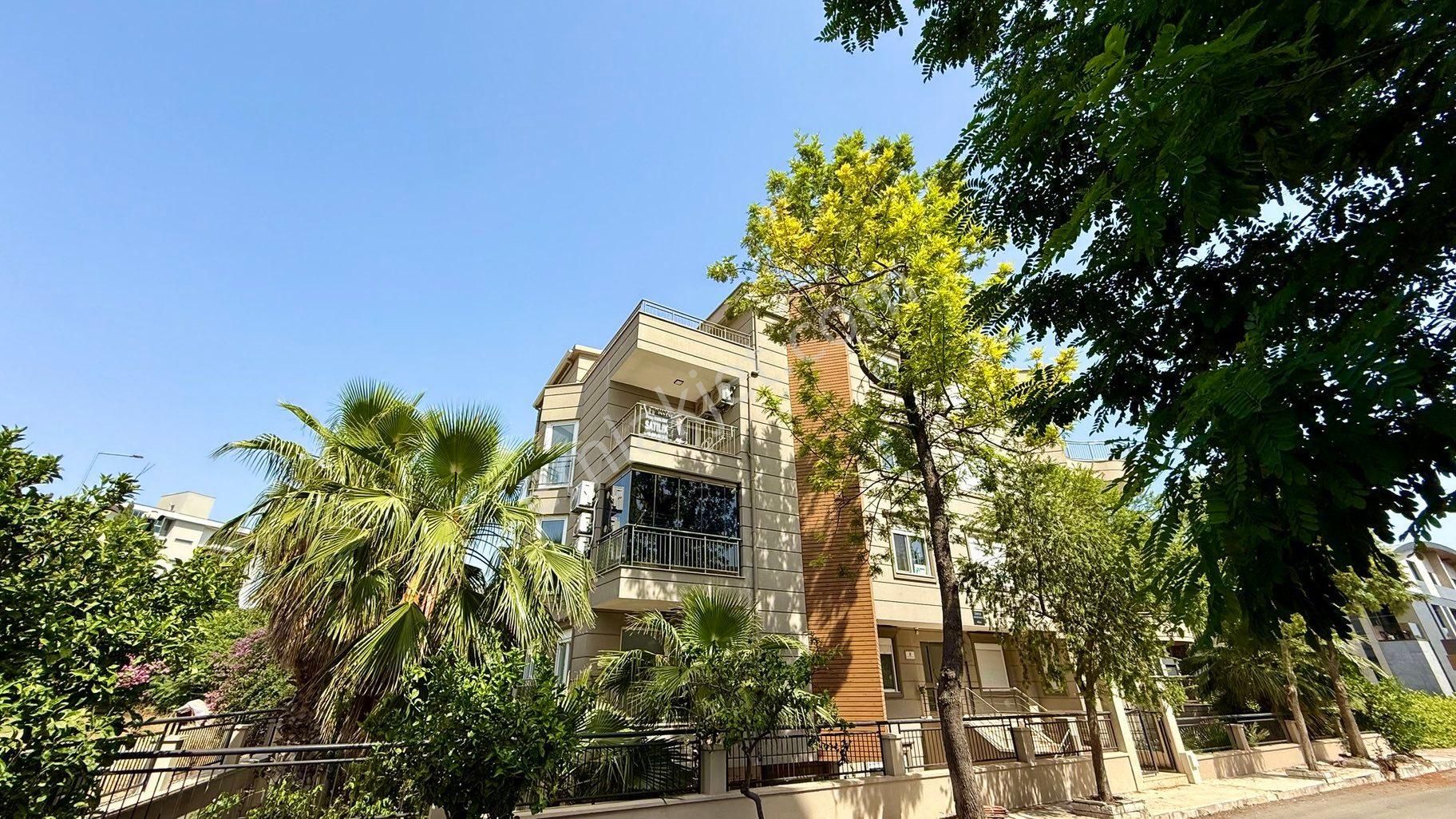 Selectum Invest Lara Güzeloba’da 4+1 Ferah Ve Geniş Dubleks Daire