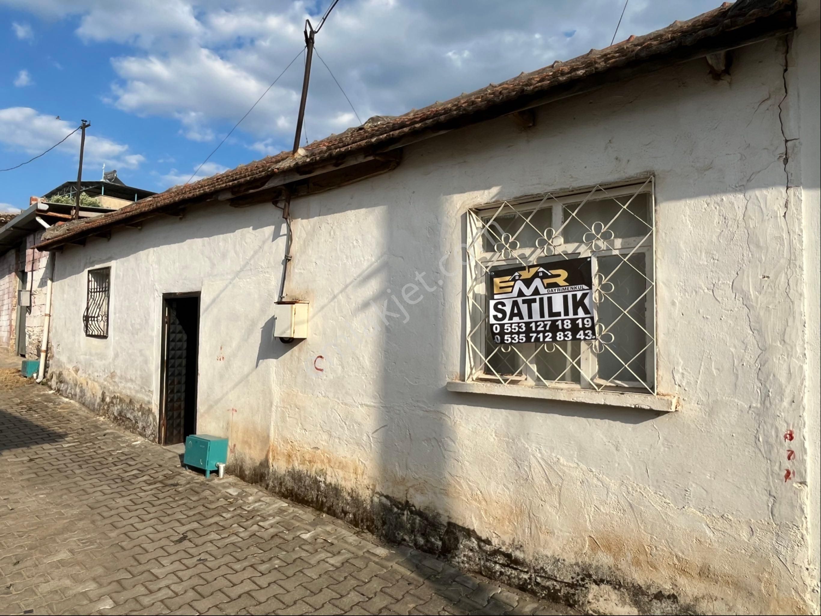 Emr Gayrimenkul Farkıyla Satılık Köy Evi