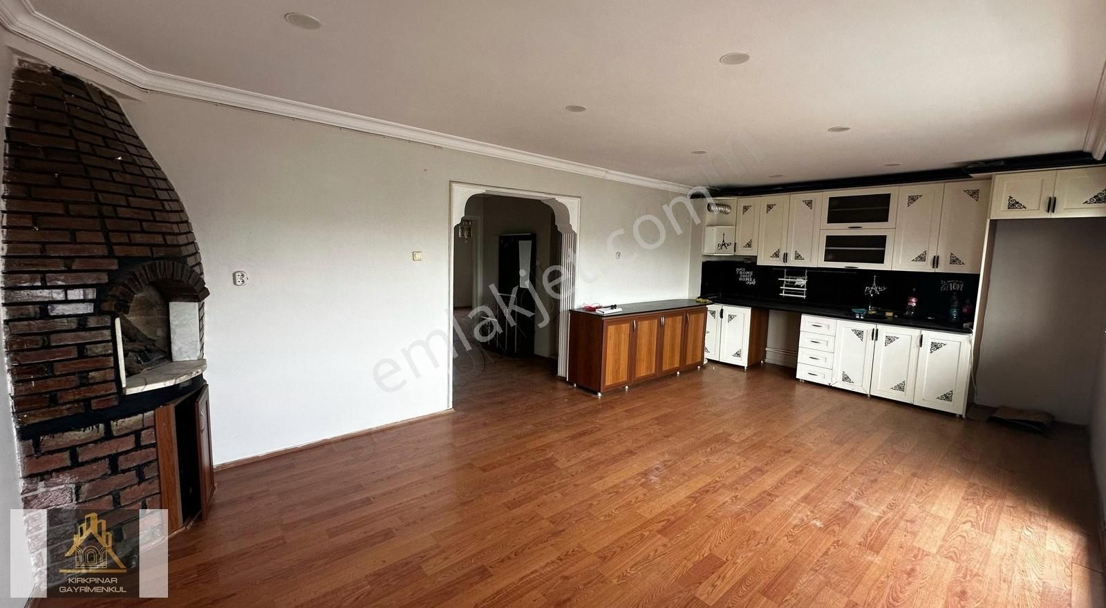 Kırkpınar'dan Eskiizmir Cadde Dibinde Ferah Kiralık 2+1 Daire