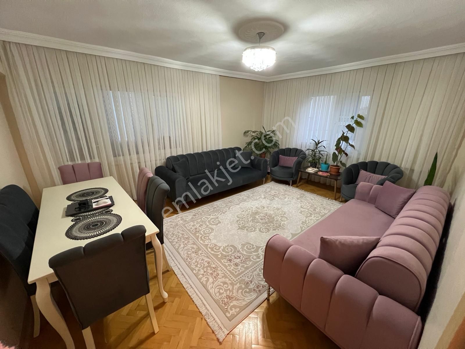 **sincan Osmanlı Mh'de Site İçerisinde 3+1 Bağımsız Yapılı Daire**