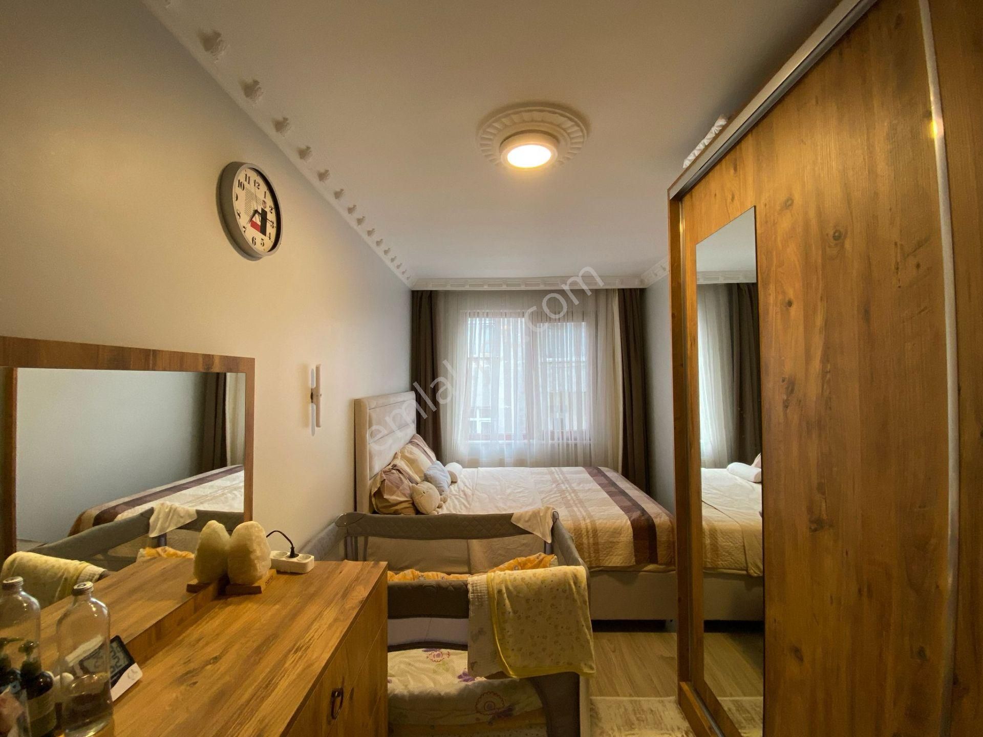 Karadenizde Yeni Mahalle Metroya Yakın Yüksek Tavanlı Dubleks - Görsel 16