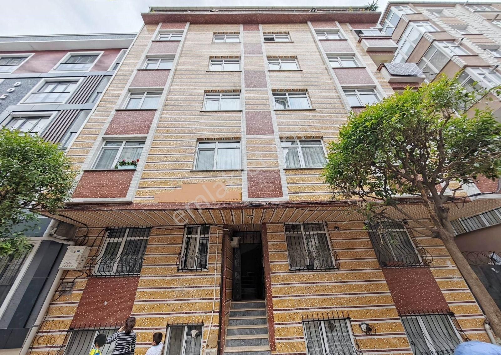 Yıldız Dan İtfaiye Yakını Deprem Sonrası Kredili 2+1 Normal Kat Daire