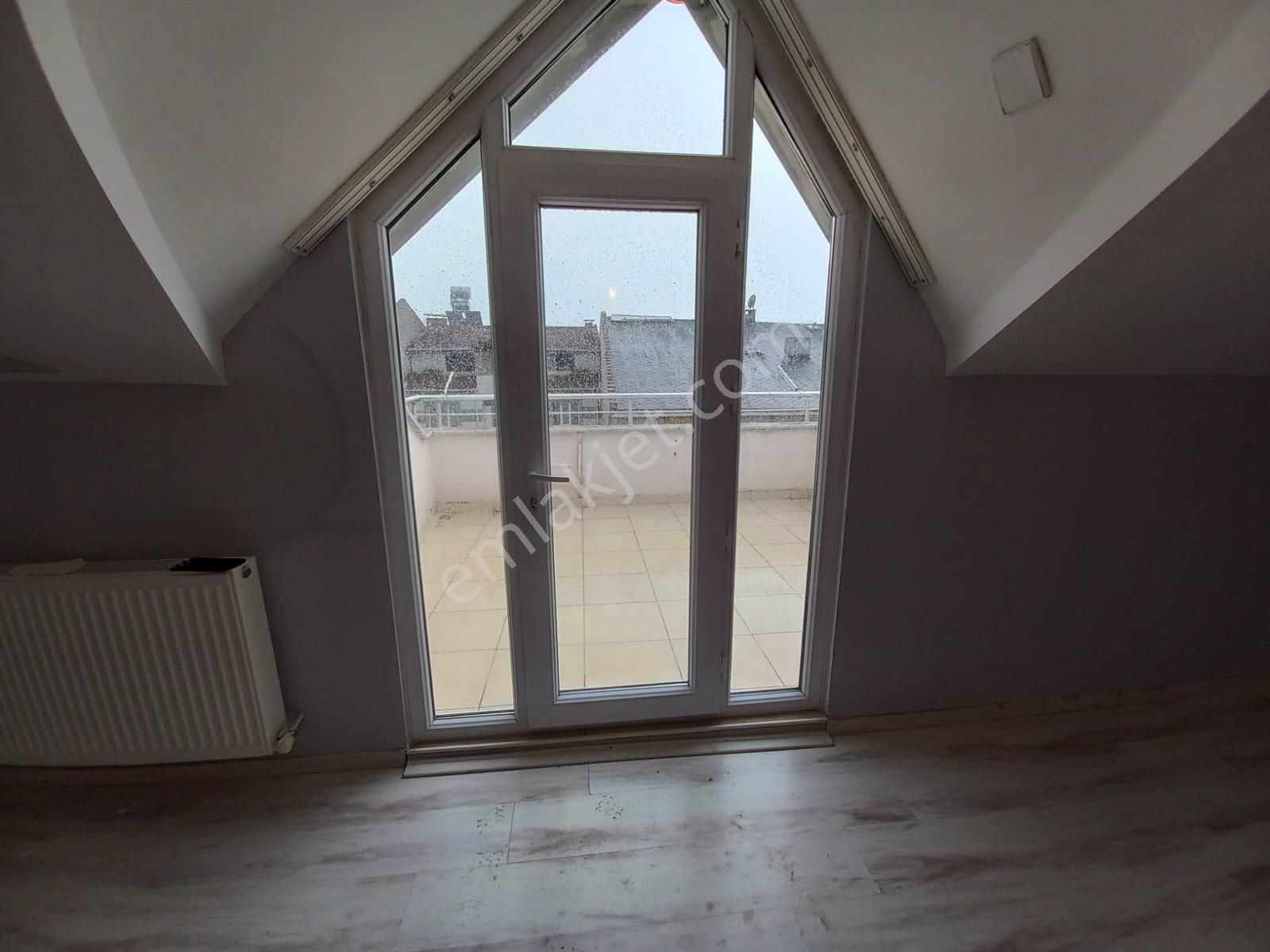 Roma' Dan Fatih Mah' De Satılık Dublex Daire - Görsel 26