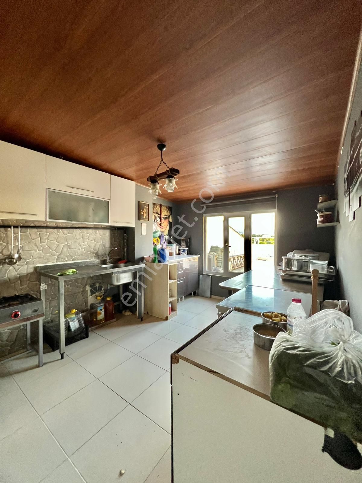 🏡 Muradiye Mahallesi Karali Bölgesi 🏡 5+1 250 M2 5 Katlının Çatı Dubleks