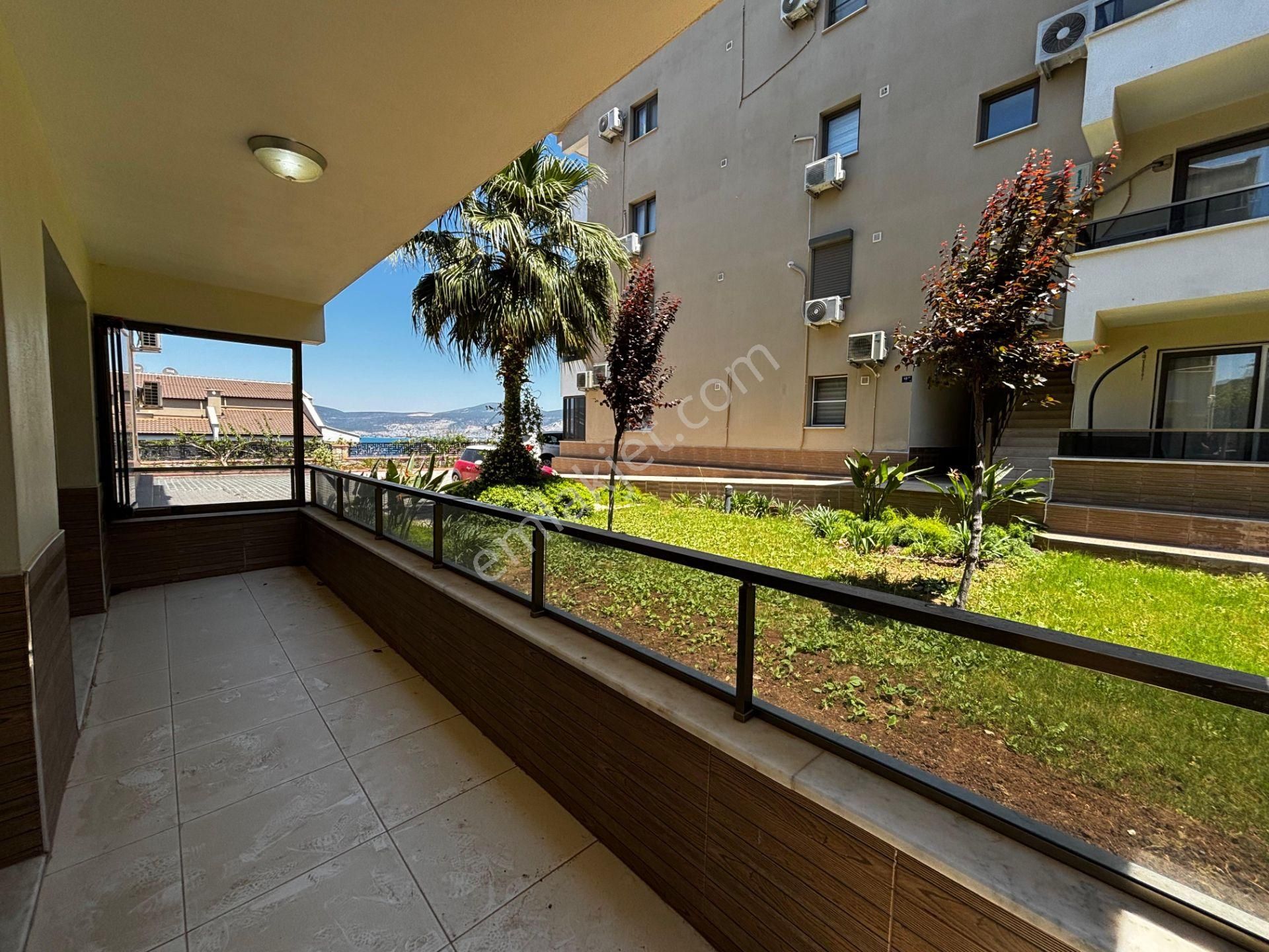 Muhteşem Konumlu Doğa İle İç İçe Denize Sıfır Özel Plajlı Daire - Görsel 9