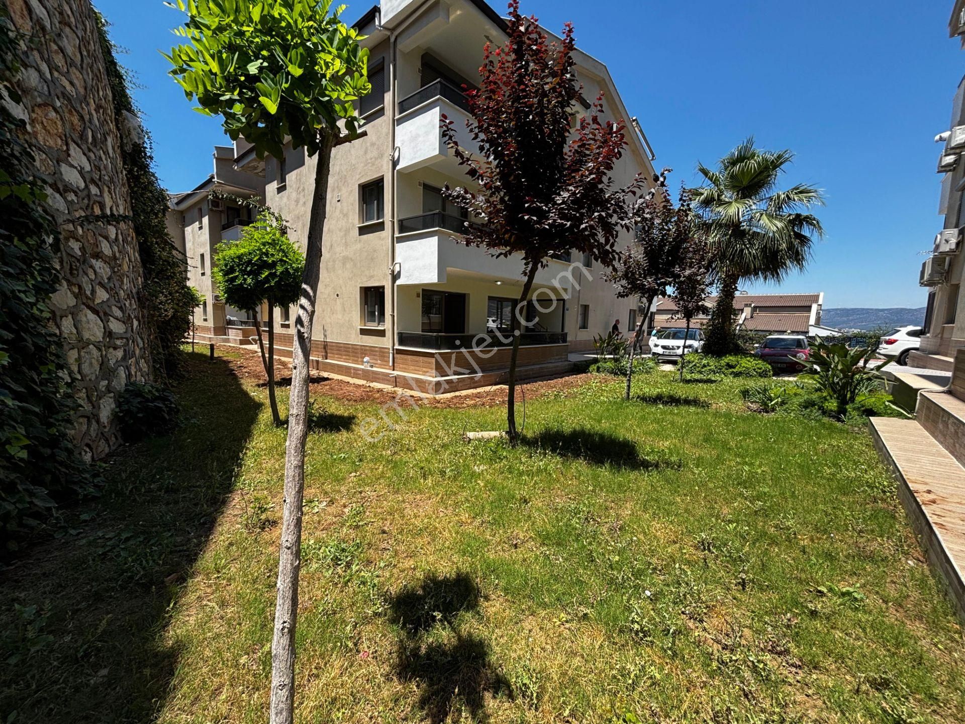 Muhteşem Konumlu Doğa İle İç İçe Denize Sıfır Özel Plajlı Daire - Görsel 3