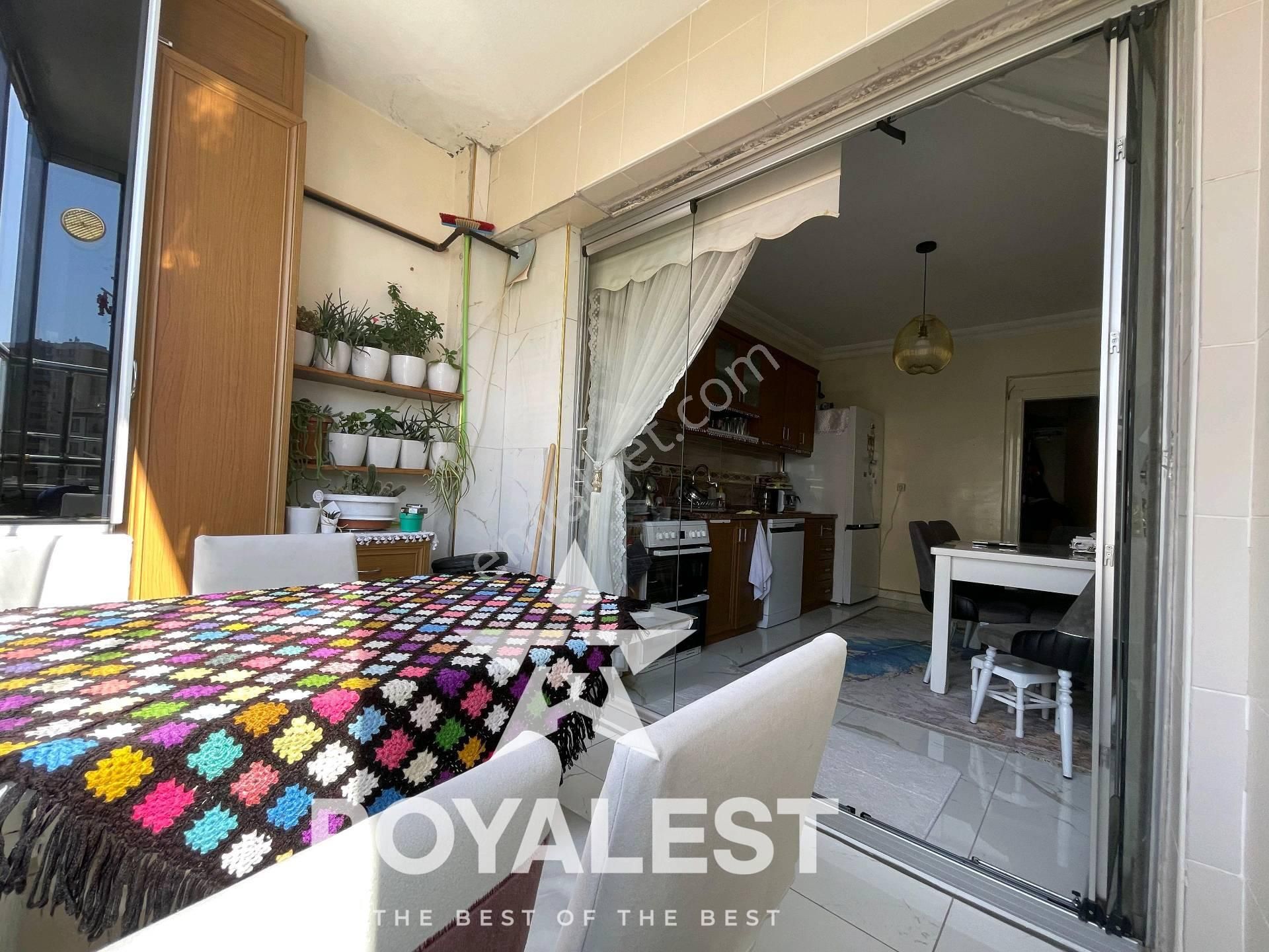 Royalest'ten Site İçi Bakımlı Geniş Ve Ferah 3+1 Fırsat Daire !!