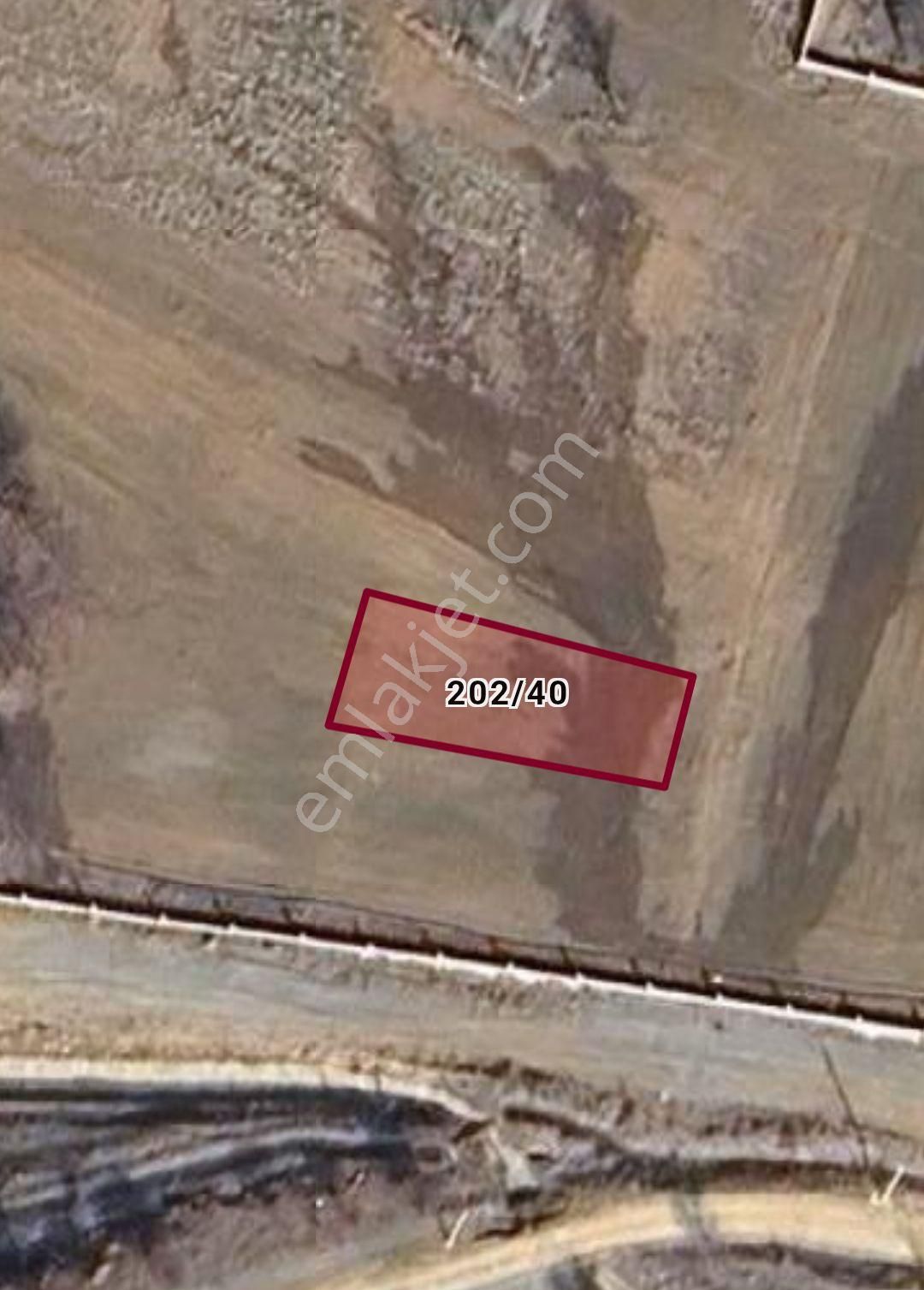 Afyon Prestij Gayrimenkulden Satılık Yakasenek Köyü İmarlı Köye Yakın Arsa
