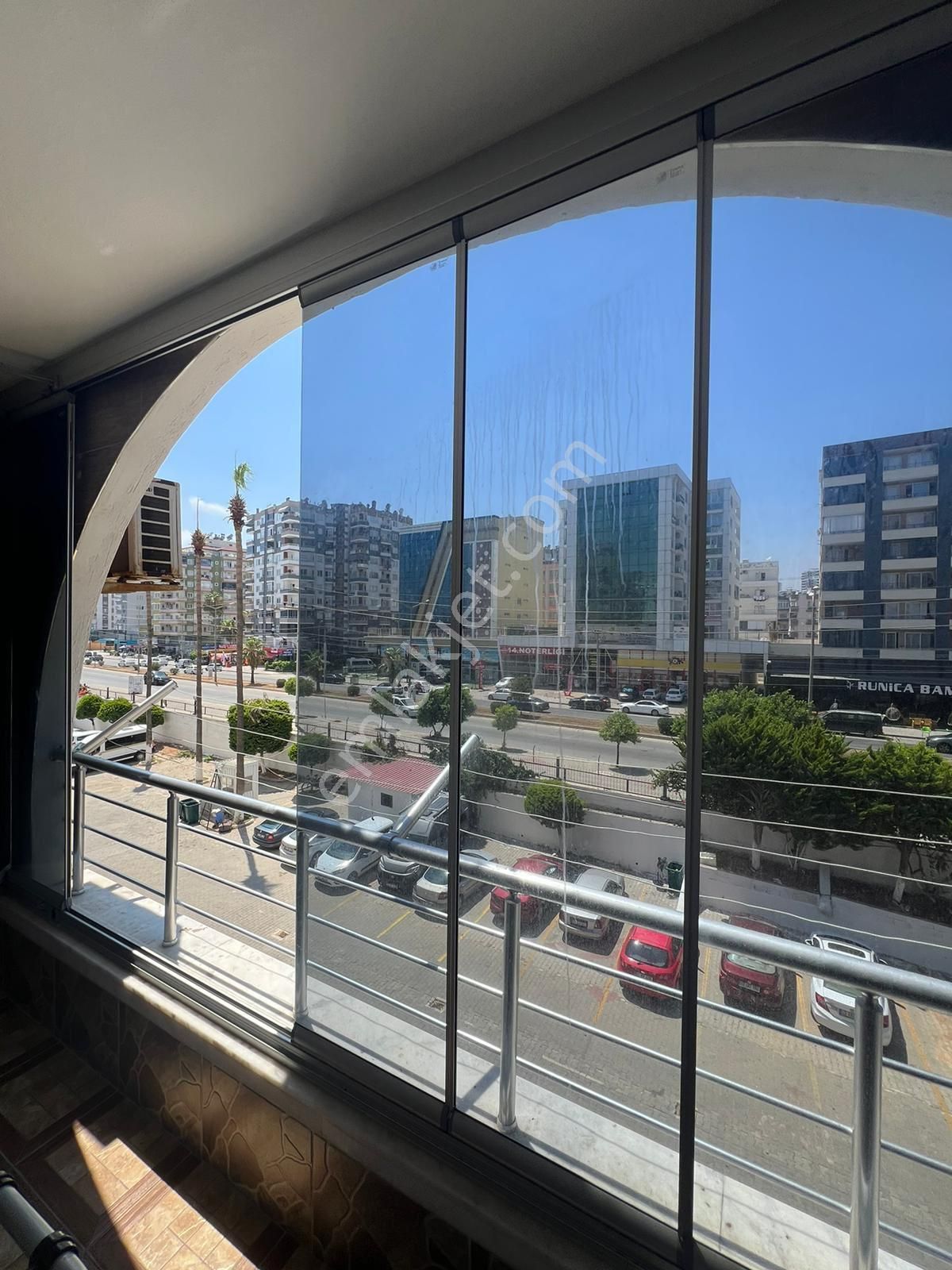 Otuzüçten Eşyalı Deniz Manzaralı Satılık Daire
