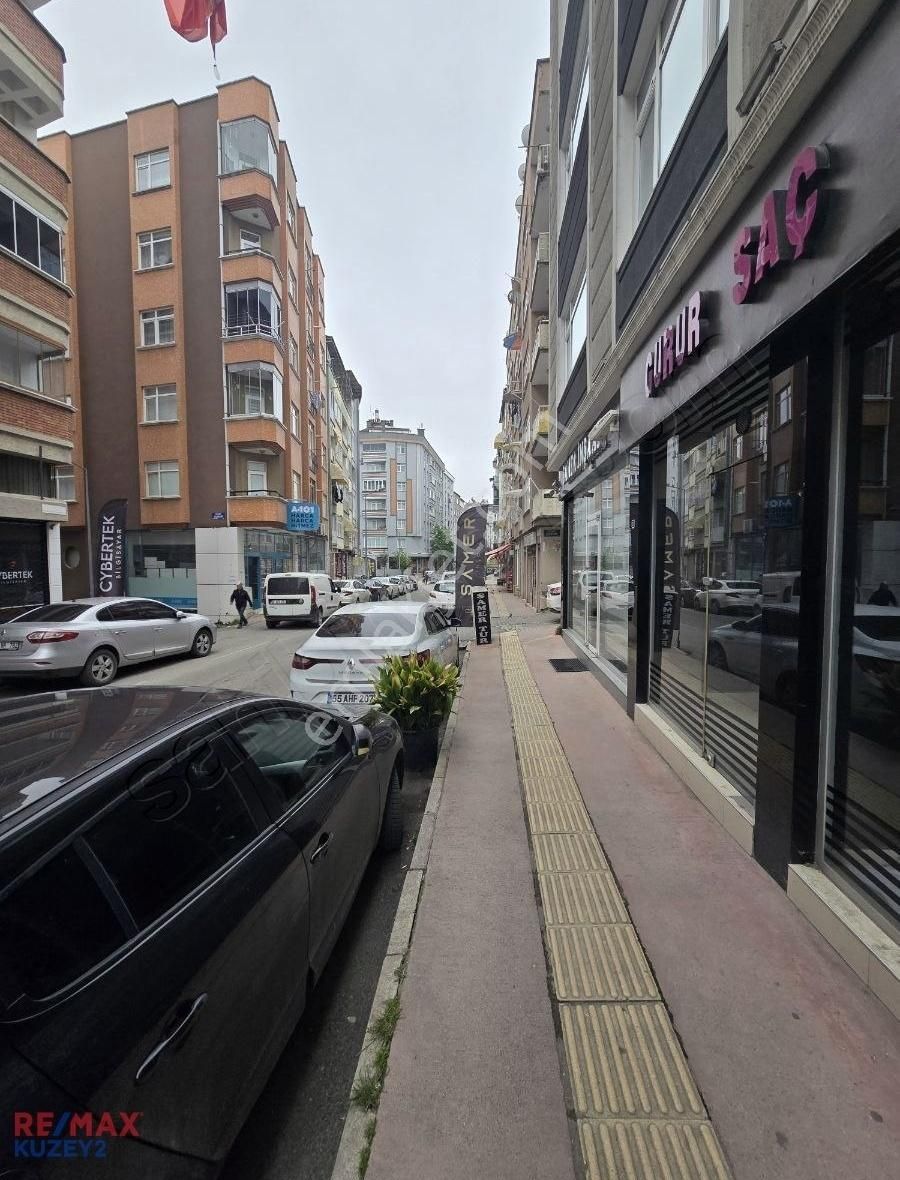 Merkezi Yerde Satılık Dükkan