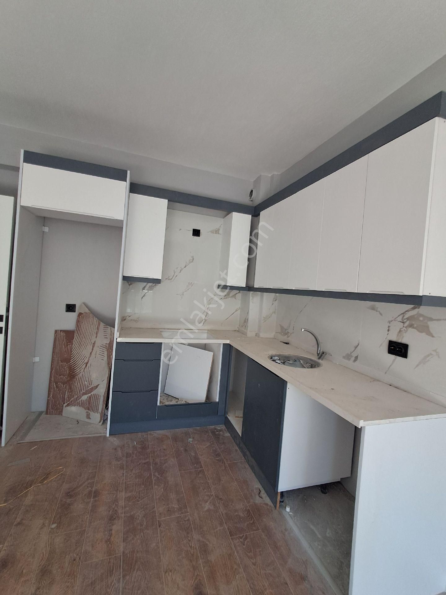 Ortacada Yüzme Havuzlu 2+1 Geniş Satılık Daire