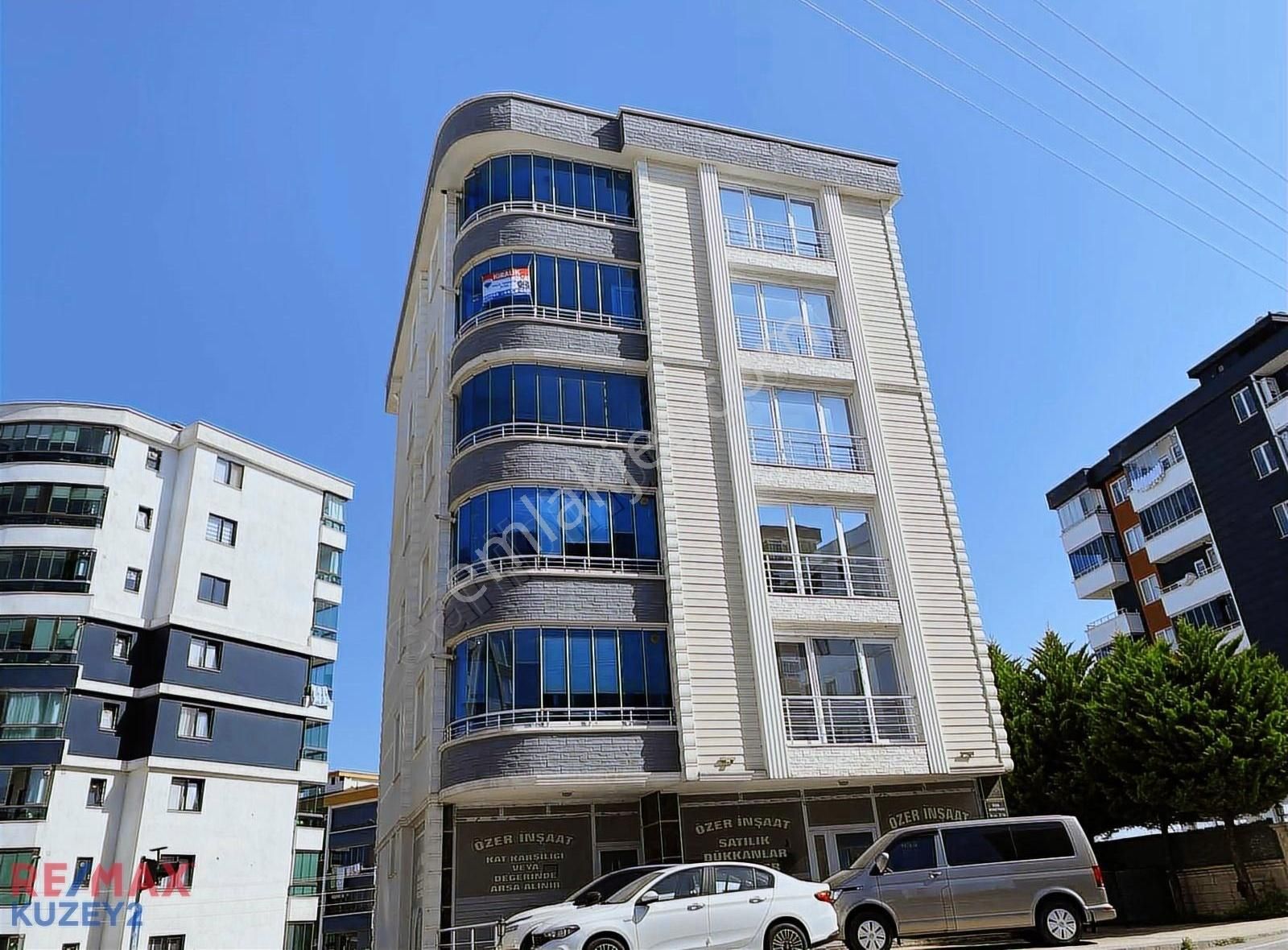 Katta Tek Daire Geniş 3+1 Atakum