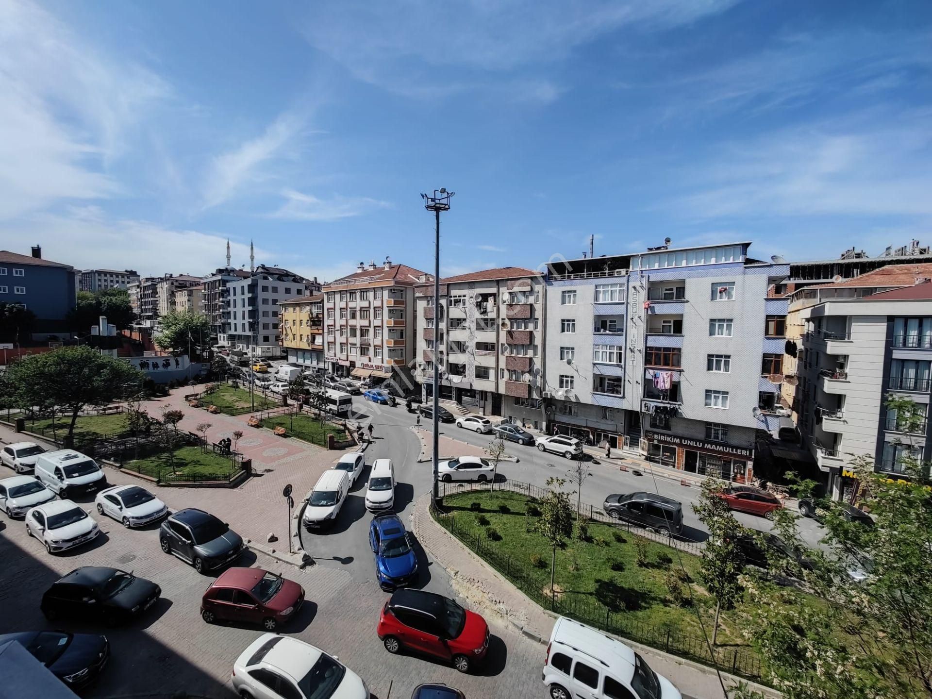 Salih Emlak Tan Necip Fazıl Yakını 2+1 Kredili 3.kat Daire