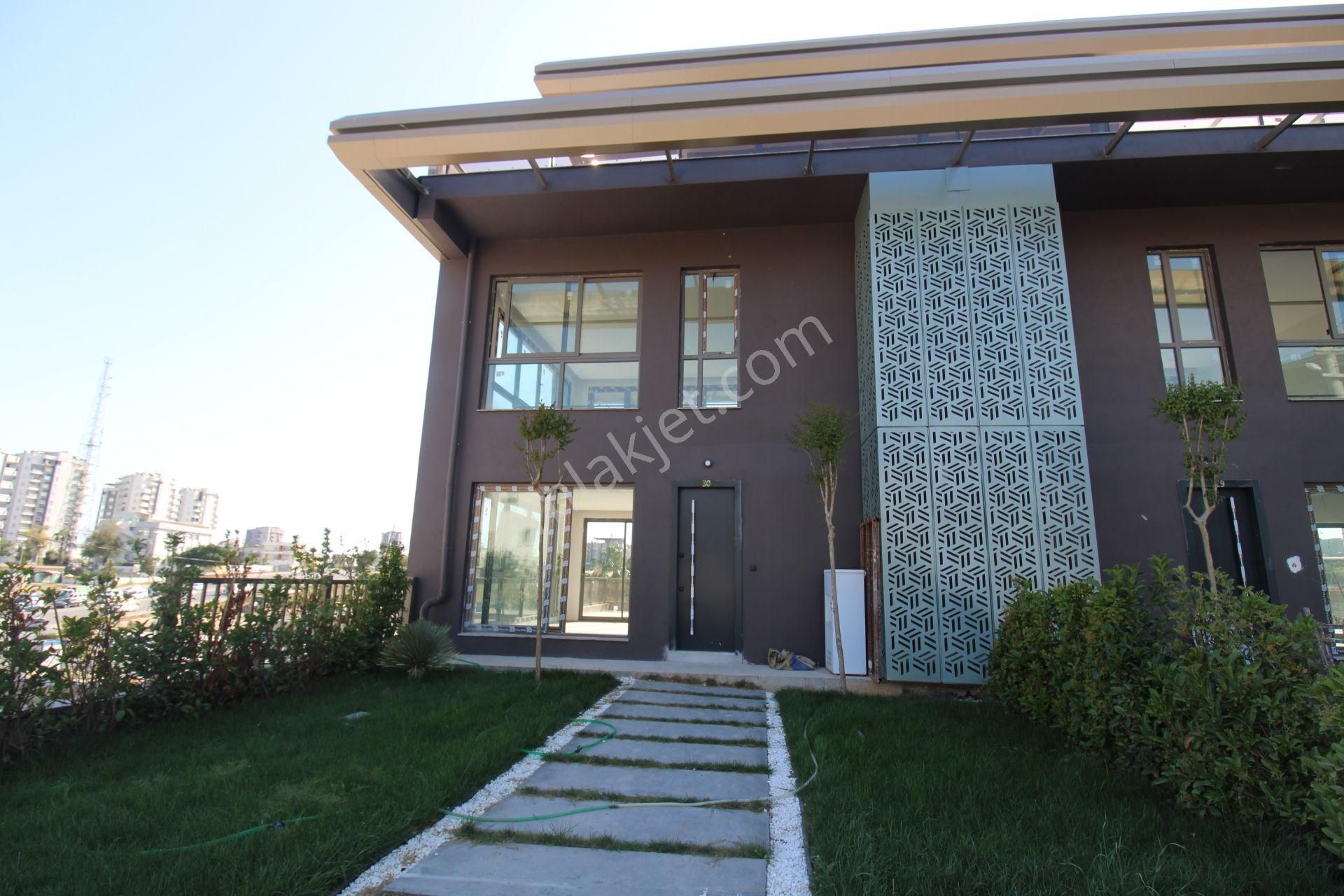 Yenişehir Nevid Kodalı Bulvarı Üzeri 3 Katlı Teraslı Kiralık