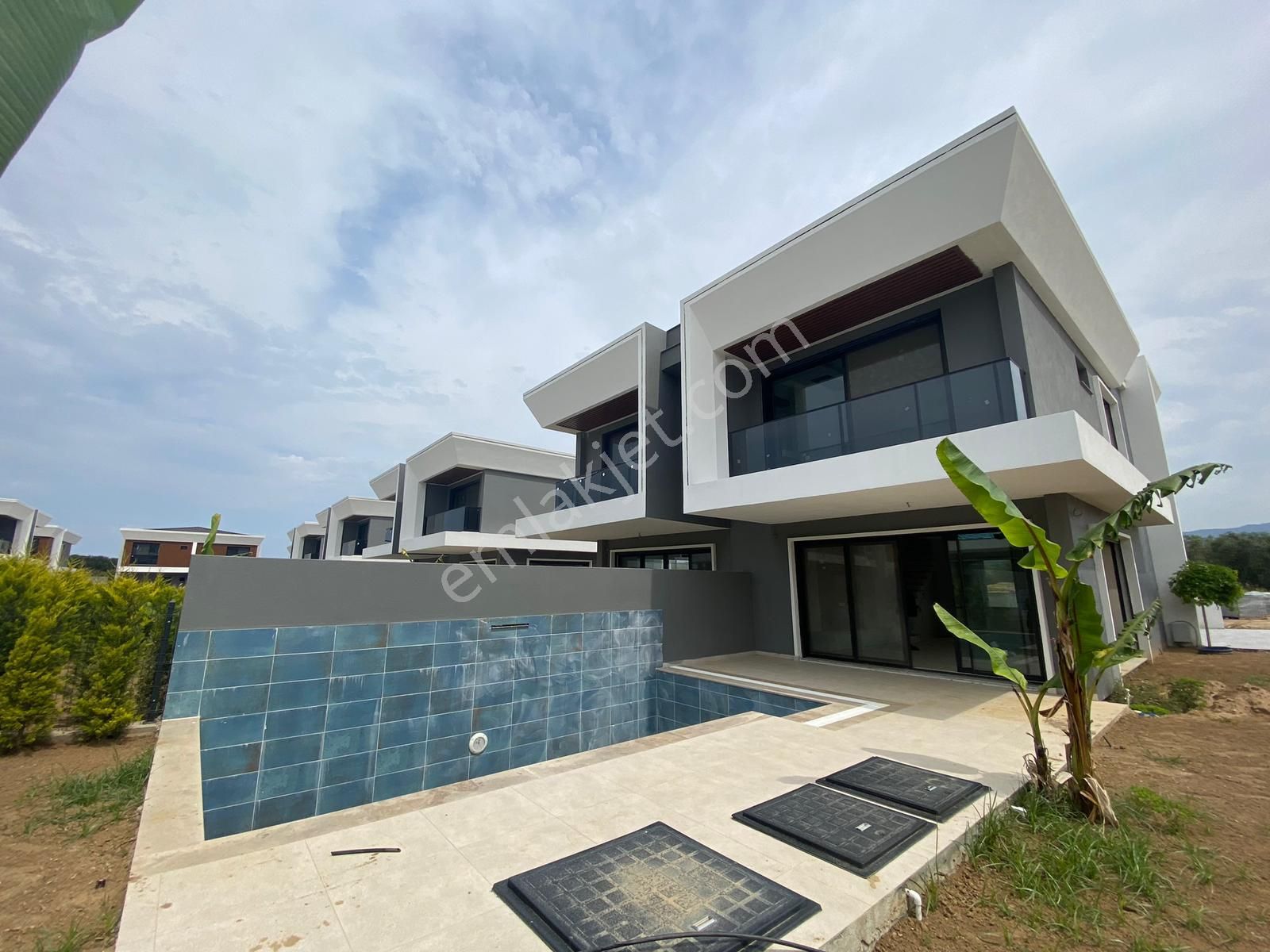 Kuşadası'nda Özel Havuzlu Geniş Ultra Lüks Villa