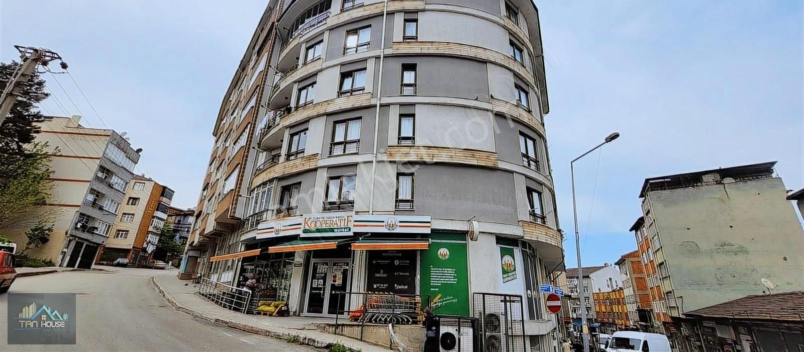 Tan Emlaktan Kayabaşında Kurumsal Kiracılı Satılık Dükkan