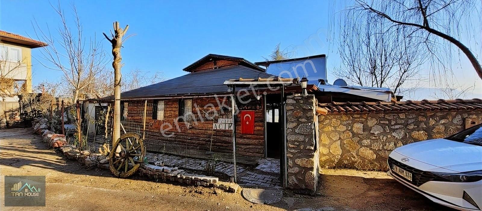 Tan Emlaktan Safranbolu Tokatlıda Satılık Cafe Ve Arsası
