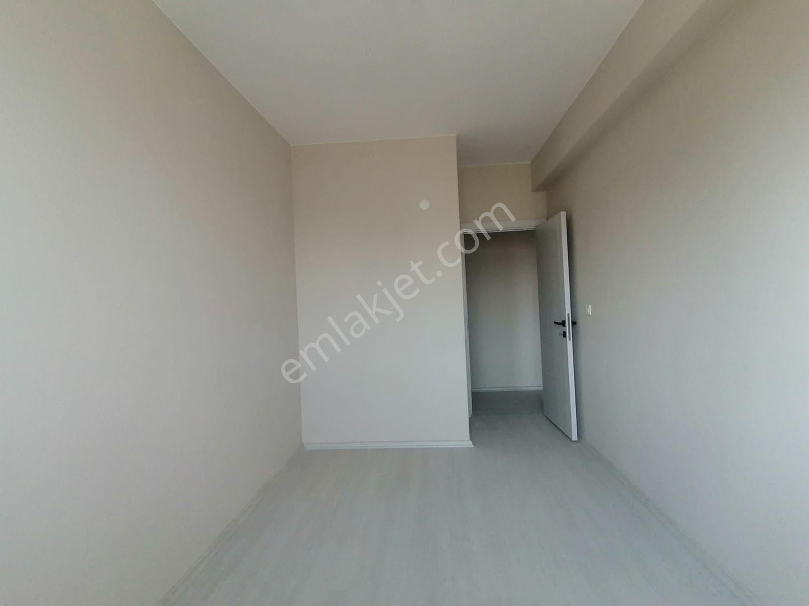 Sultanbeyli Battalgazi Mah Ultra Lüks Satılık Çatı Dubleks 4+2 180m2 - Görsel 22