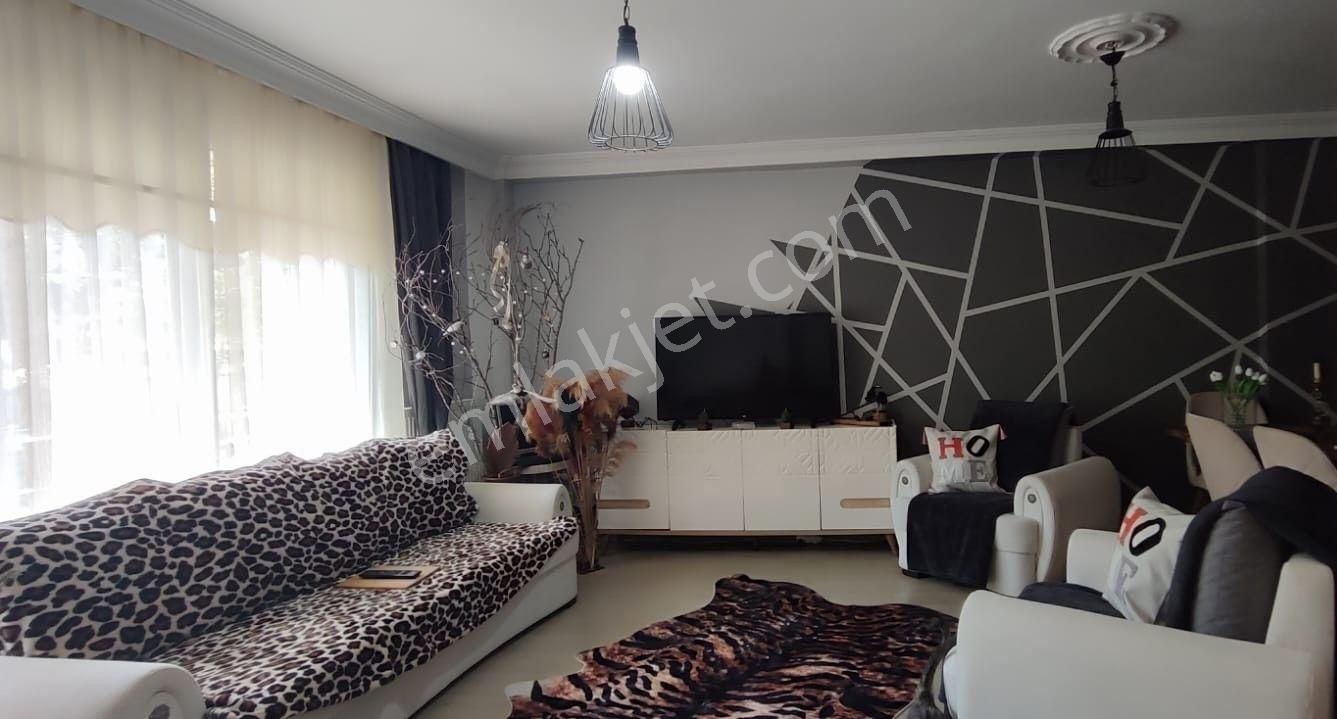 Elfi' Den Satılık Yüksek Giriş 4+1 Daire