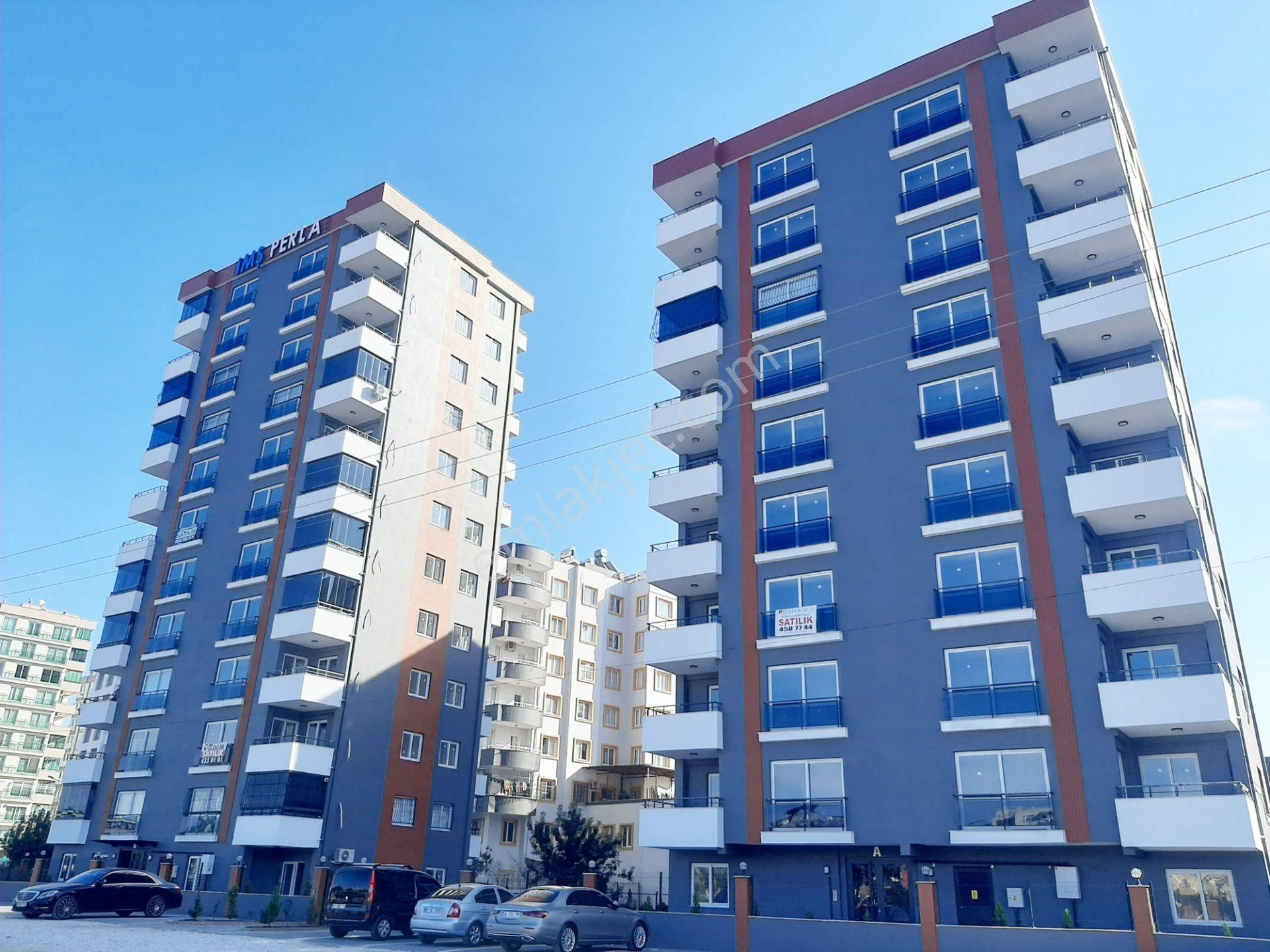 Kıyı Boyu Bulvar Üzeri Metroya Yürüyüş Mesafesin'de Kapalı Mutfaklı Site İçi Kat Mülkiyetli Lüks
