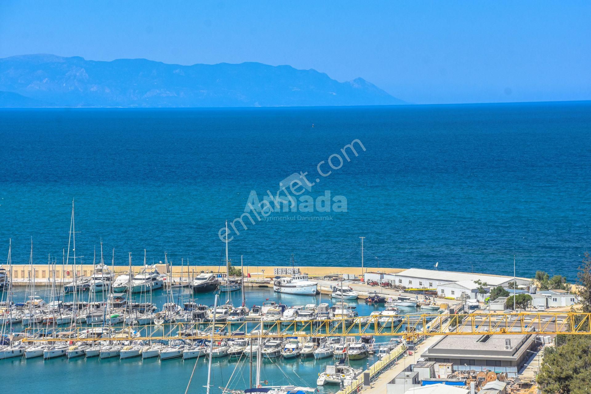 Kuşadası Türkmen'de Muhteşem Marina Manzaralı Kiralık 1+1 Daire