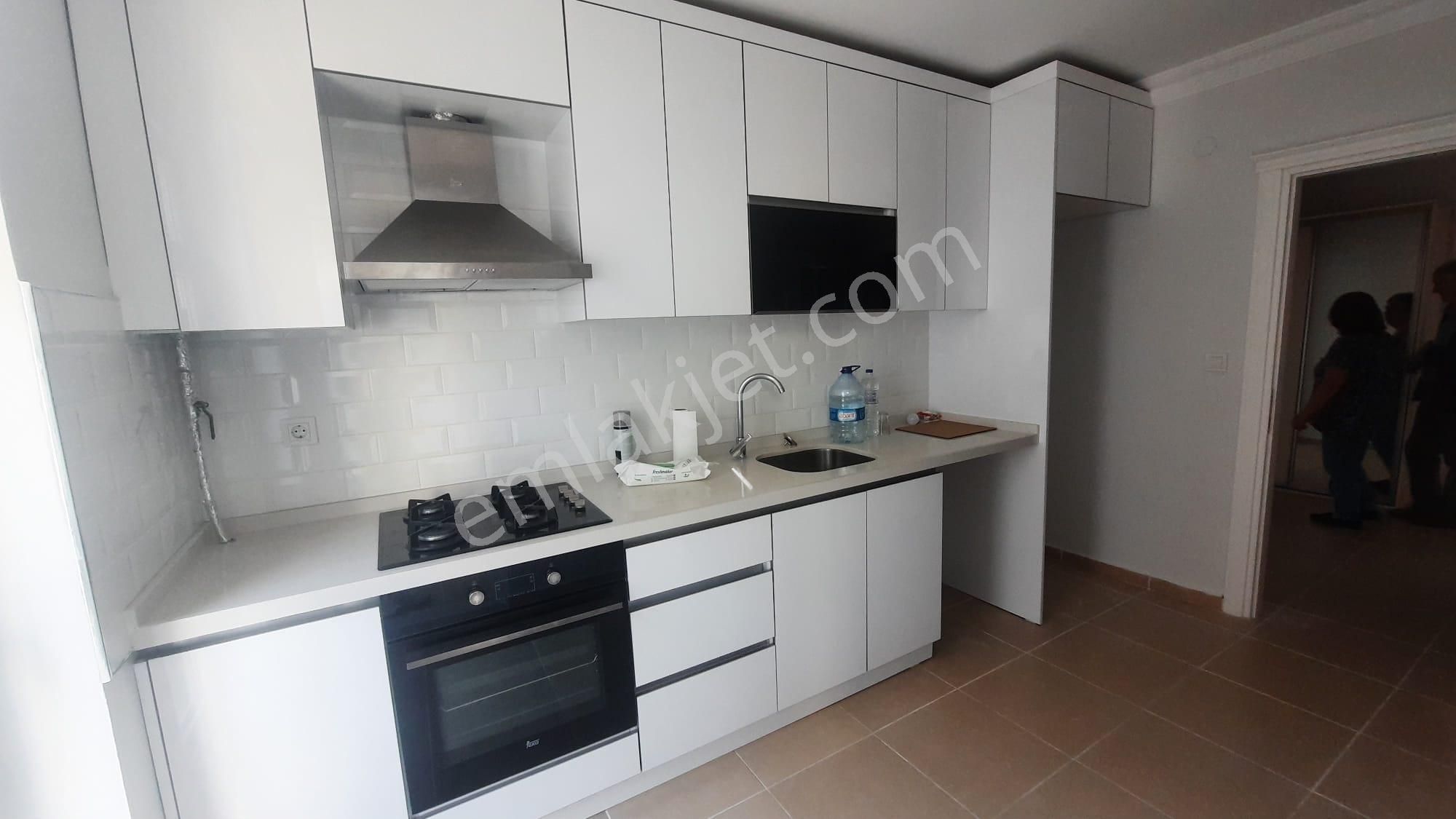 Bu Daireyi Beğenmeyene Başka Daire Göstermiyoruz..2+1 100m2.2.kat