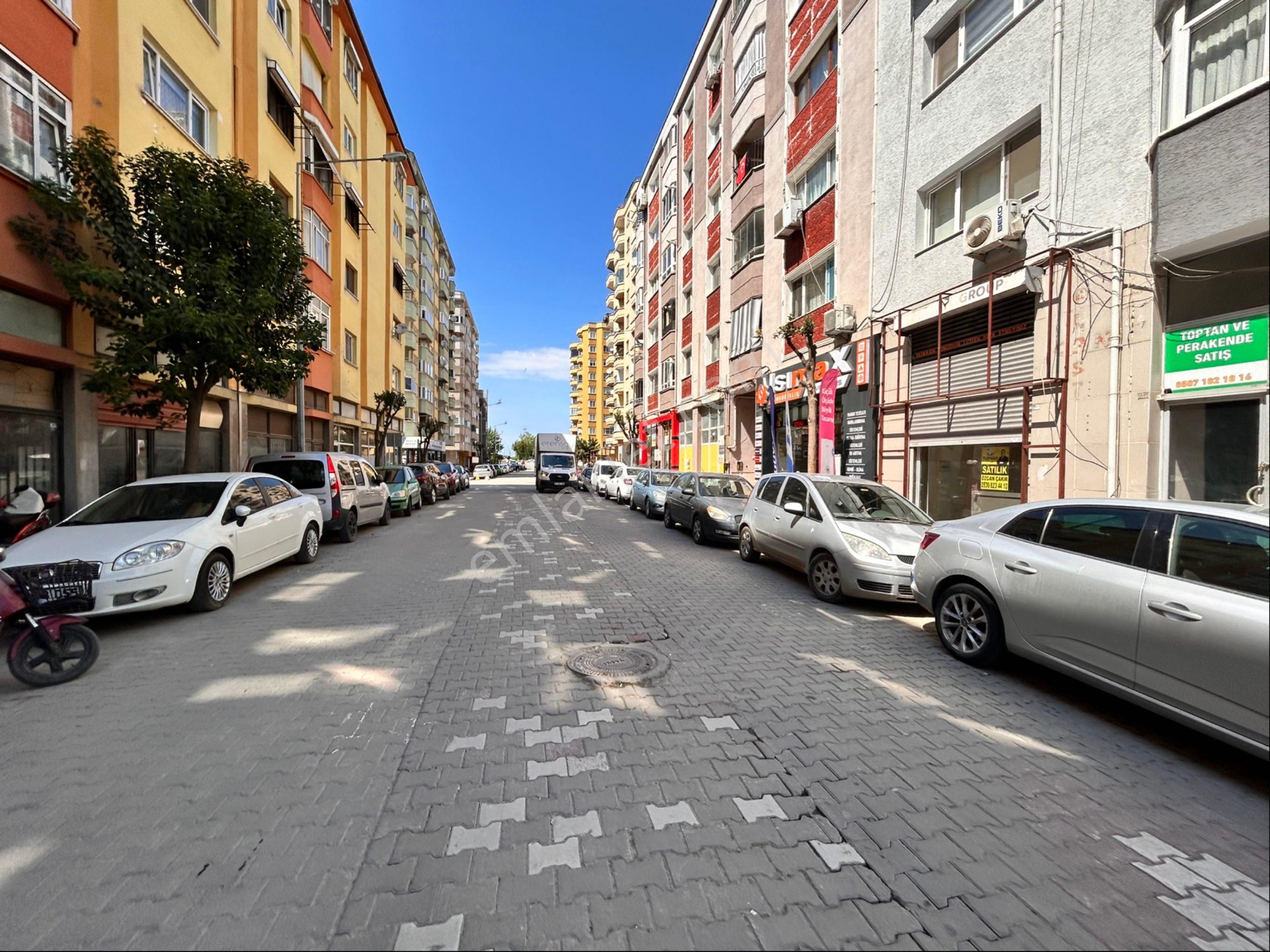 Tıryap Özcan Çakır Dan Cadde Üzerinde