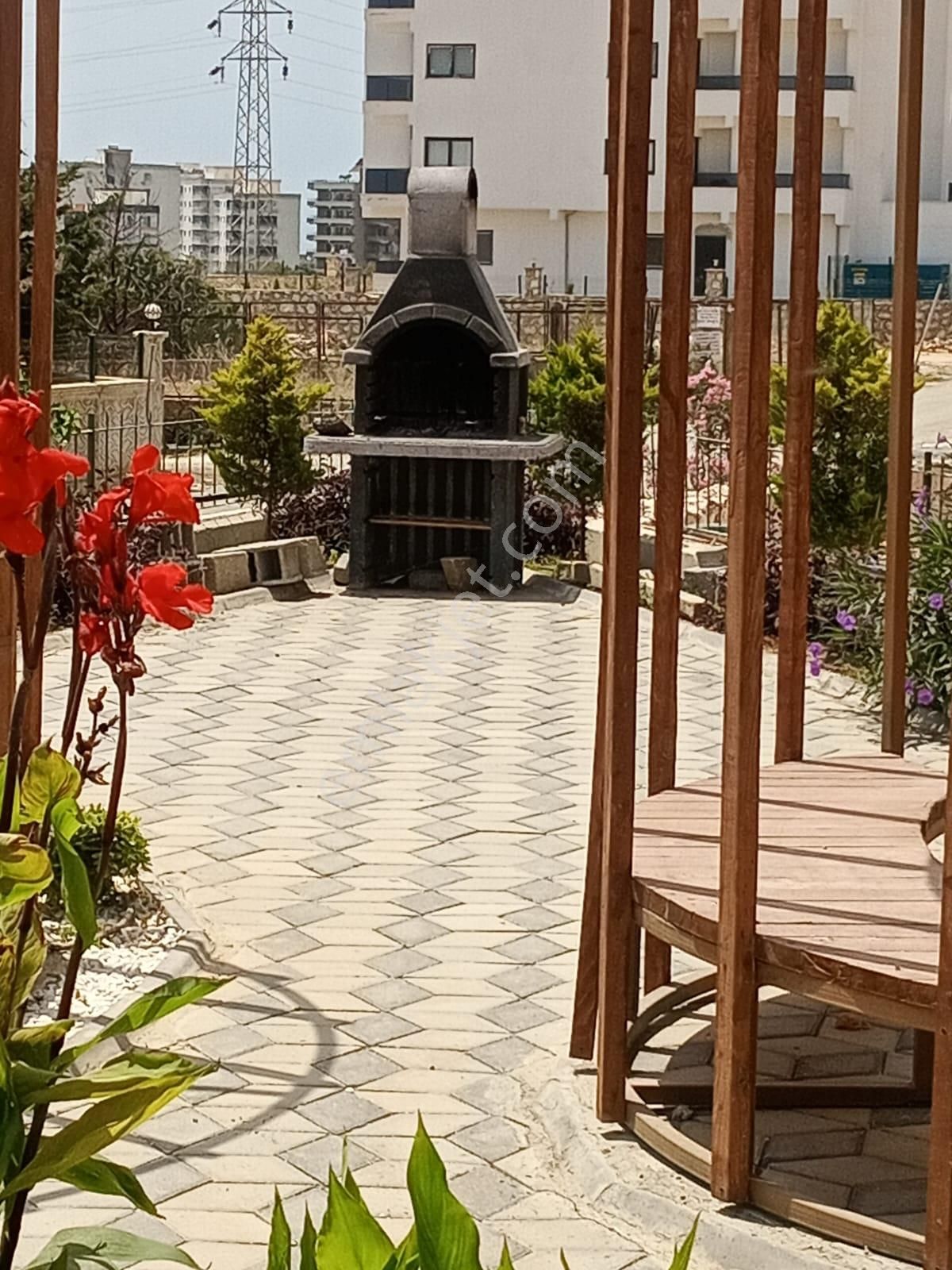 Satılık 1+1 45m² Net Ayaşta ( Full Deniz Ve Dağ Manzaralı , Ada Mutfak , Kısmi Eşyalı Daire)