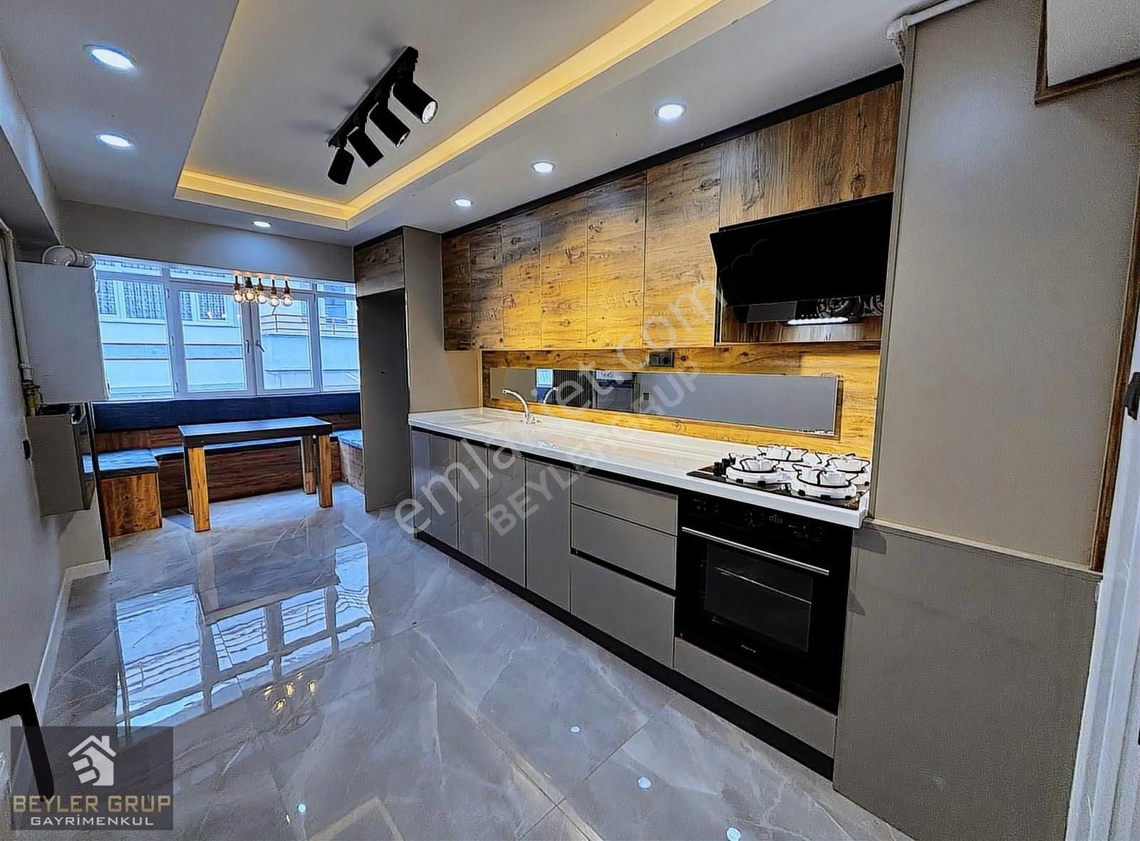 Etimesgut İstasyon Mhde Asansörlü Full Yapılı Ön Cephe 3+1 Daire