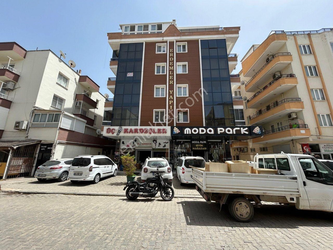 Didim Merkez'de Satılık Asansörlü 3+1 Ayrı Mutfak Ön Cephe Daire