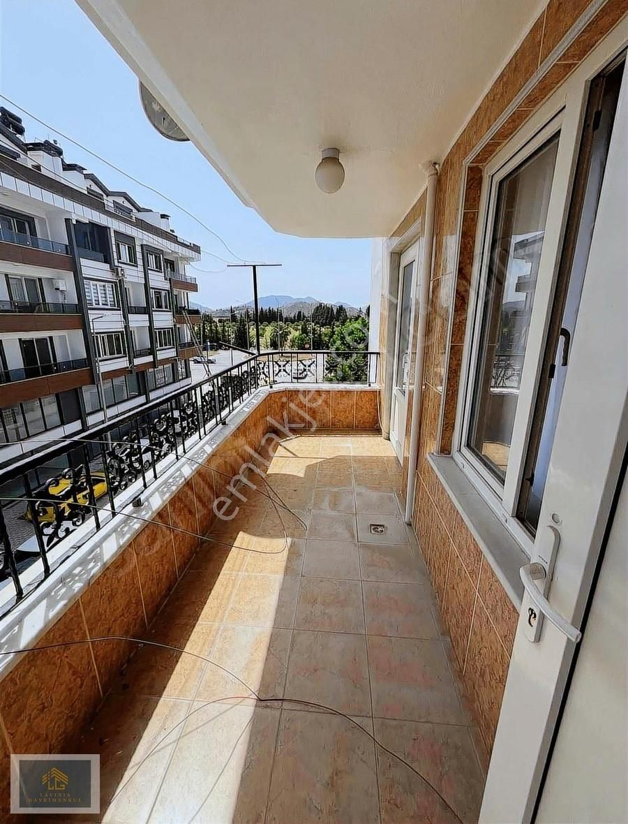 Lavınıa'dan Ful Kredili Kapalı Mutfak 3+1 Satılık Daire