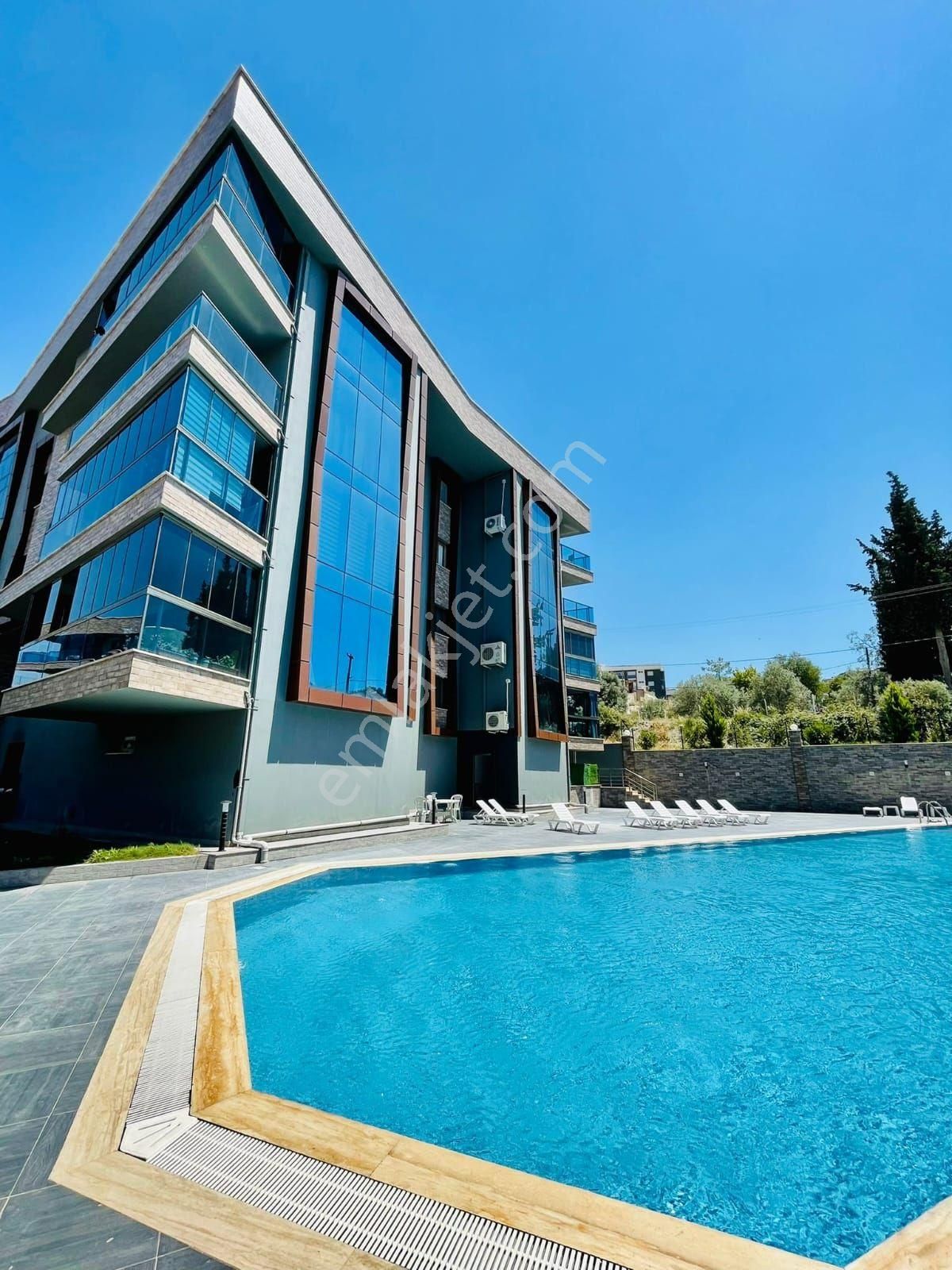Kuşadası Sanayi Üzeri 3+1 Daire