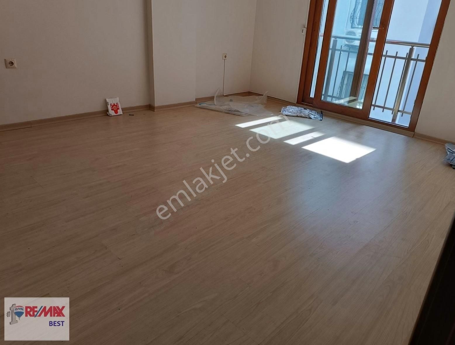 Karşıyaka Yalı Mahallesi'nde 3+1 Satılık Daire