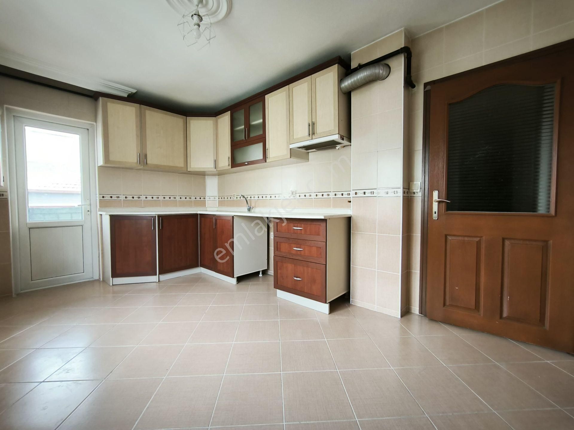Etimesgut Merkezde Ful 3+1 Katta Tek Daire Asker Polis Memur İçin